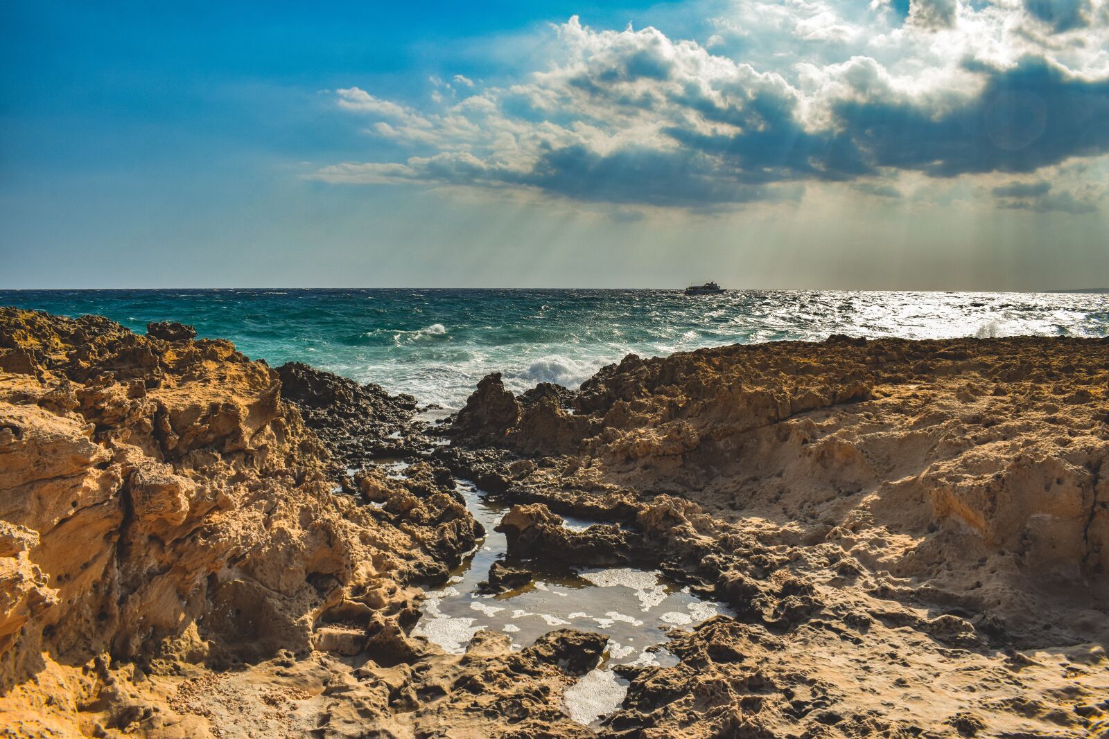 Nikon D3300 sample photo. Sea, beach, waves photography