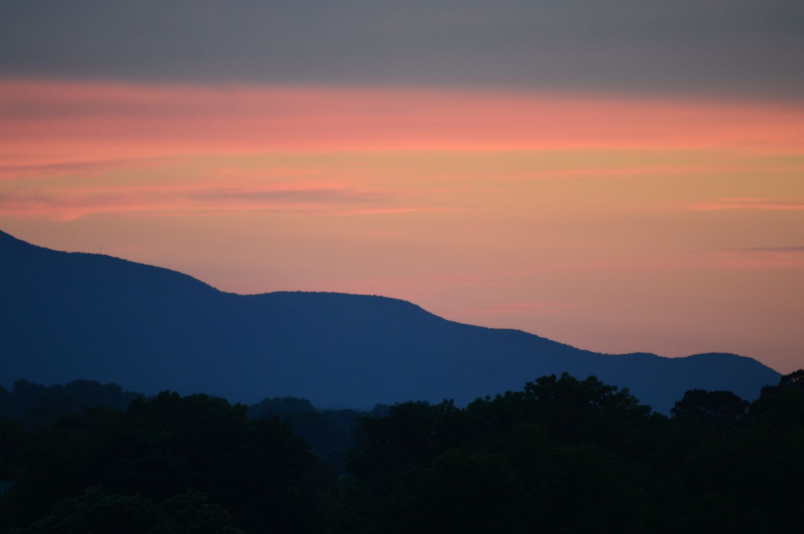Nikon D3200 sample photo. Mountains, red, sunset photography