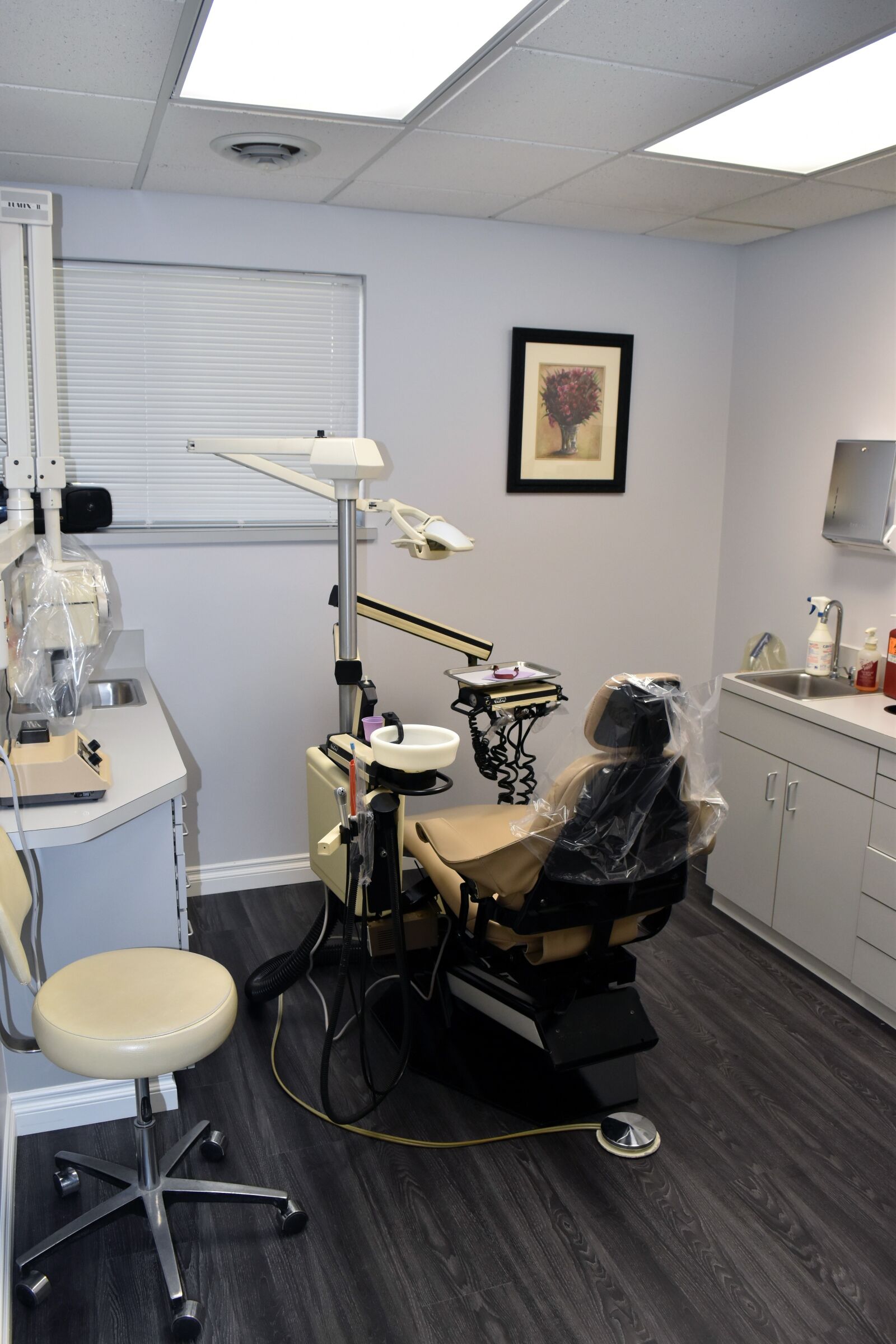 Nikon D5500 sample photo. Dentist, office, exam photography