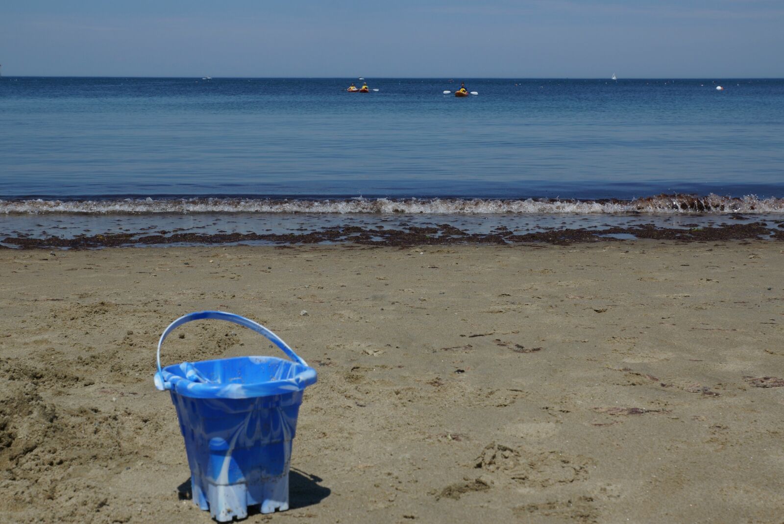 Sony SLT-A77 + Sony DT 16-50mm F2.8 SSM sample photo. Blue, beach, sand photography
