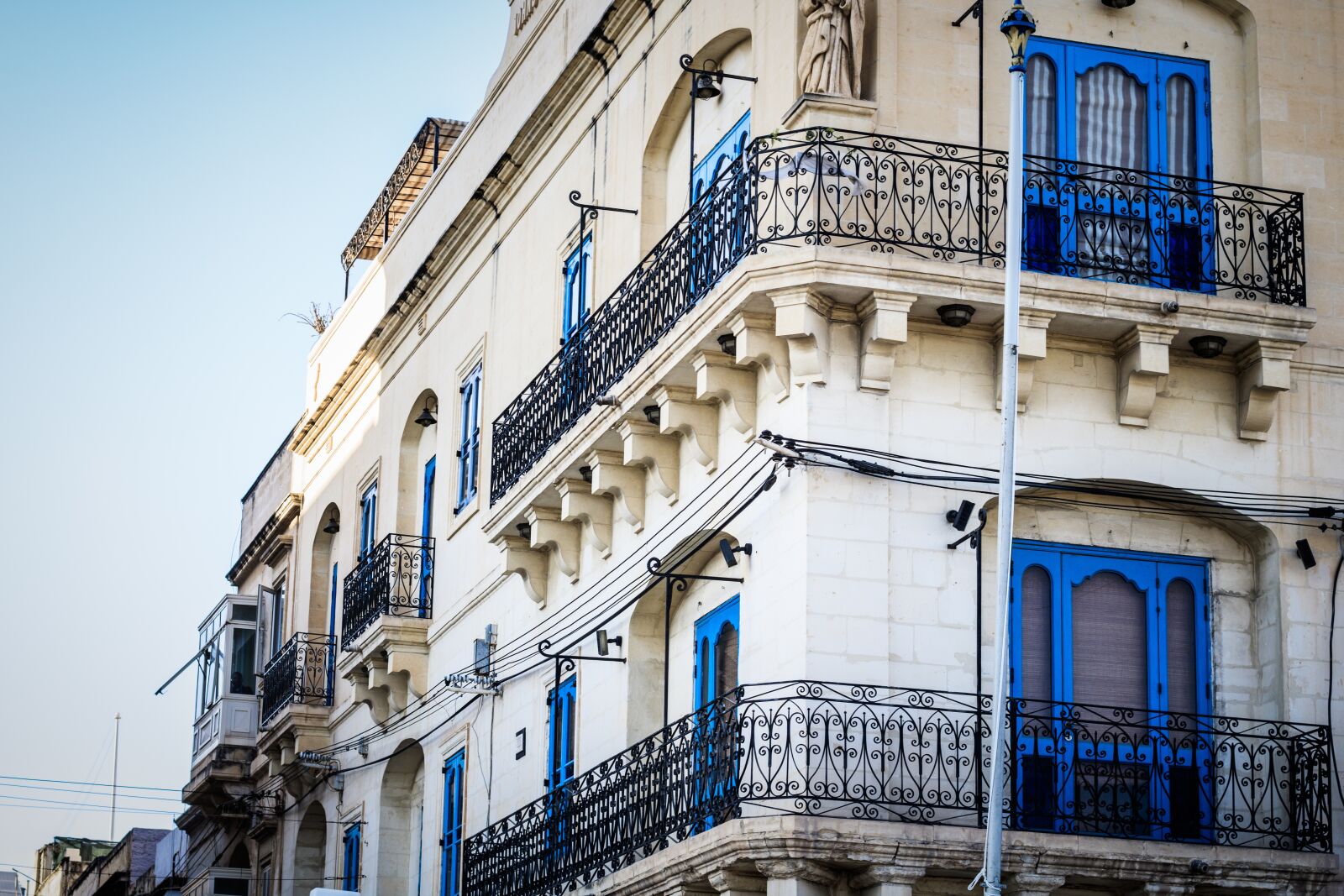 Canon EF 50mm F1.8 STM sample photo. Malta, balcony, valletta photography