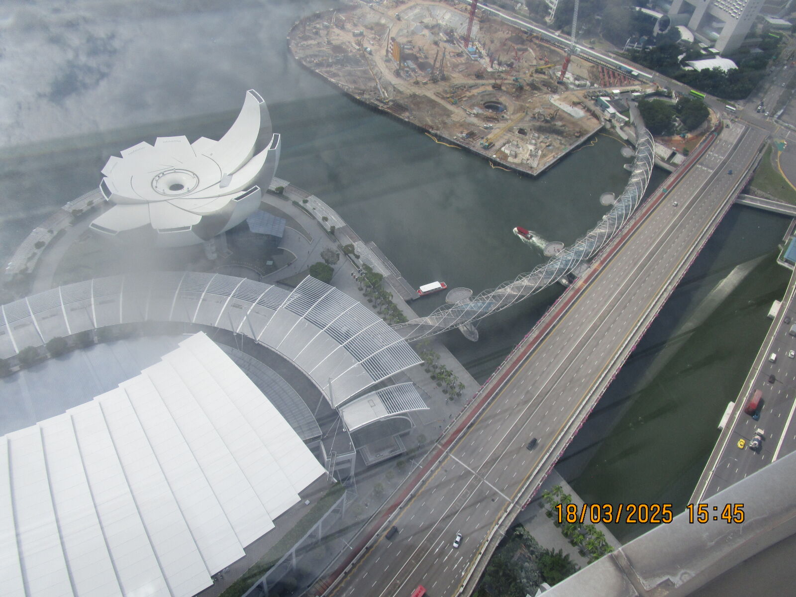 Canon PowerShot ELPH 150 IS (IXUS 155 / IXY 140) sample photo