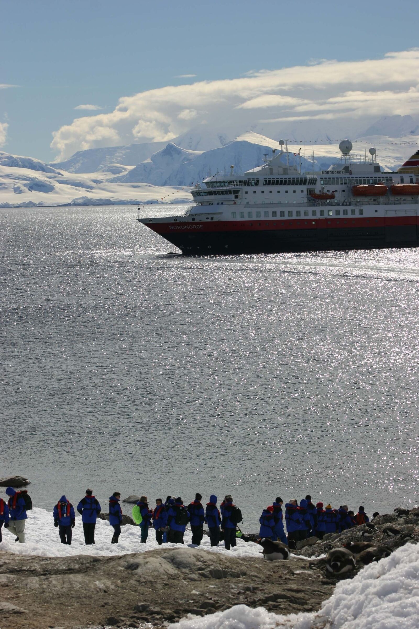 Canon EOS 300D (EOS Digital Rebel / EOS Kiss Digital) sample photo. Antarctica, adventure, expedition photography