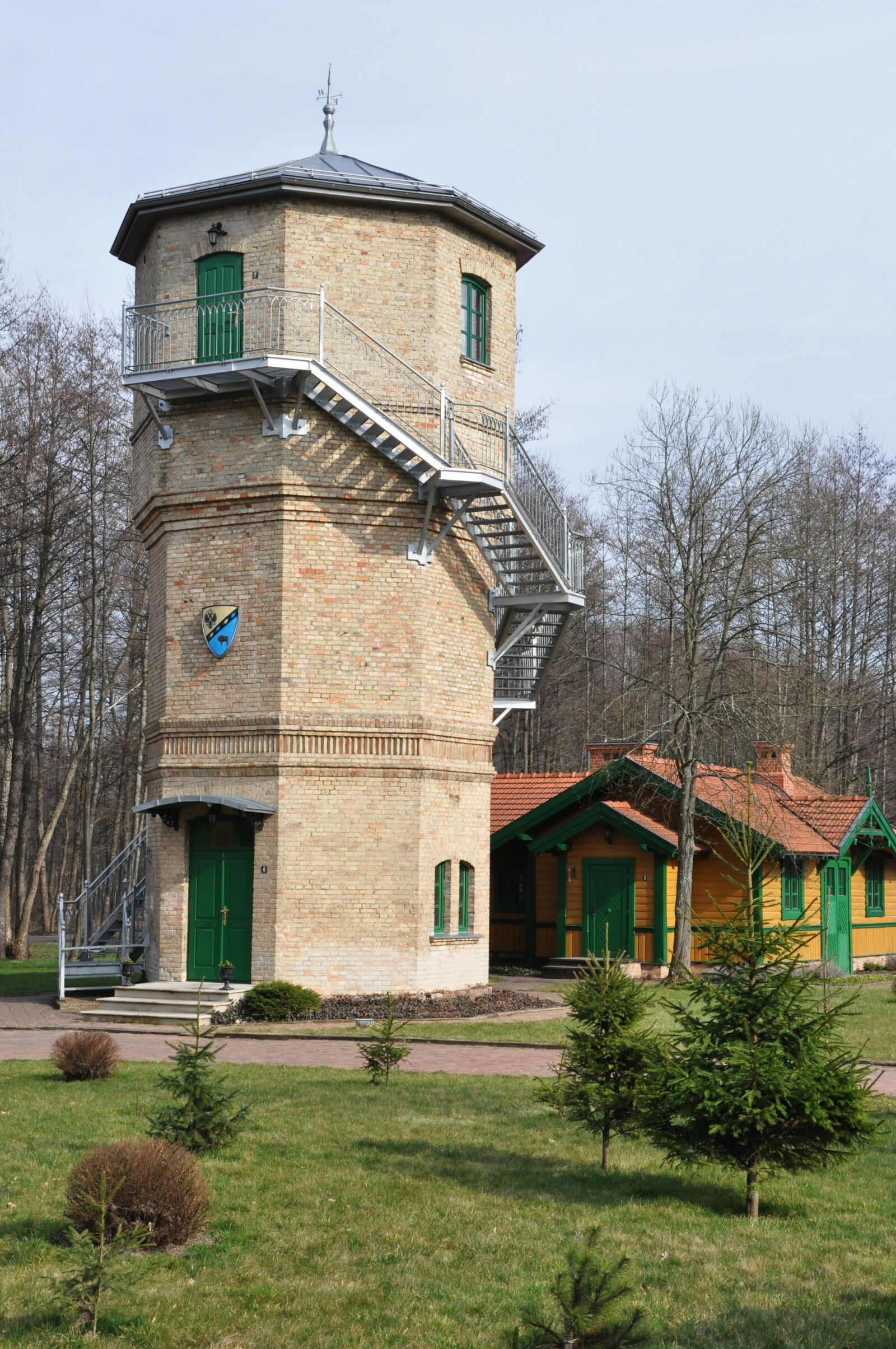 Nikon D90 sample photo. Tower, water tower, building photography