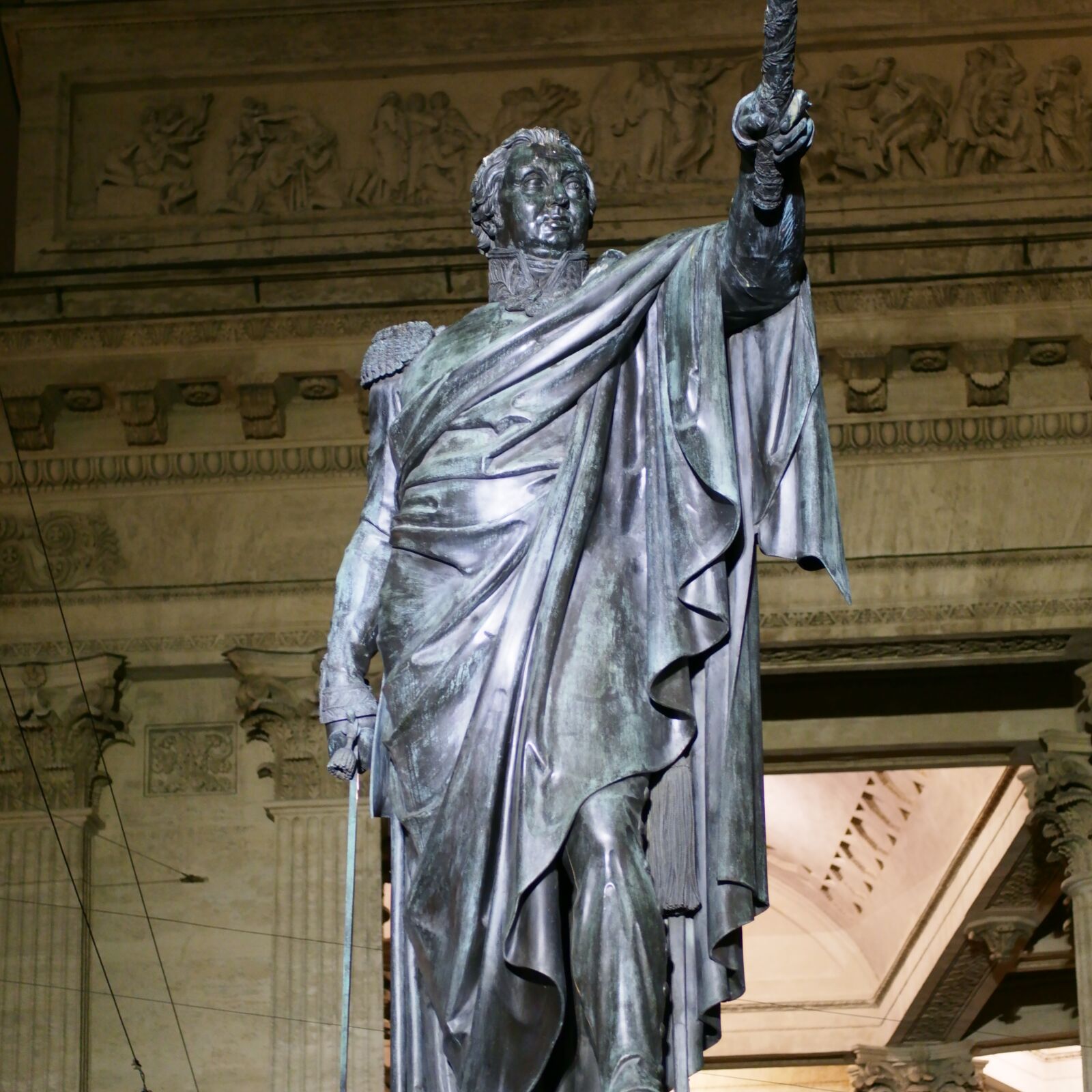 XIAOYI 42.5mm F1.8 sample photo. Saint-petersburg, sculpture, russia photography