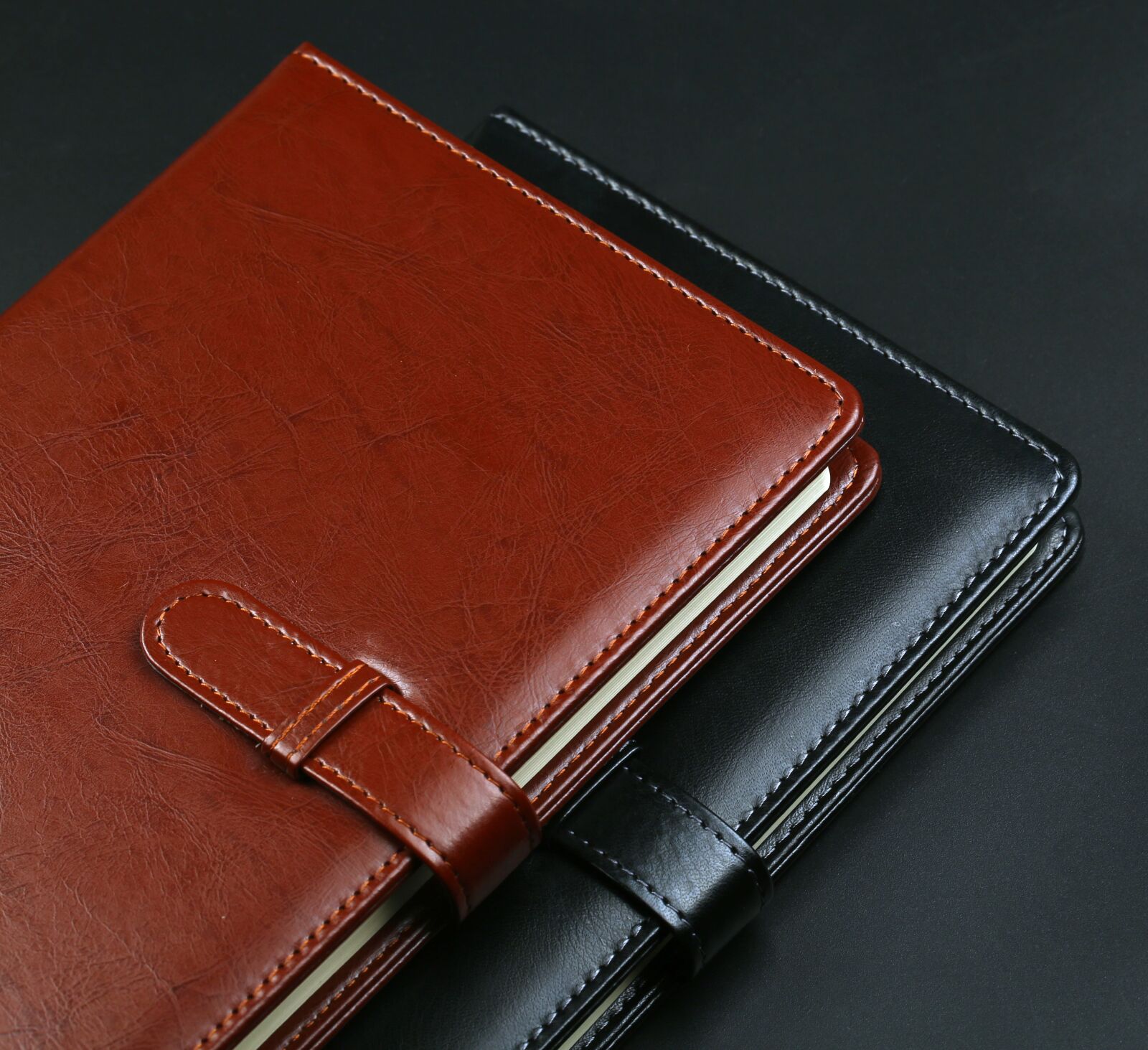 Canon EF 100mm F2.8L Macro IS USM sample photo. Leather present, note, notebook photography