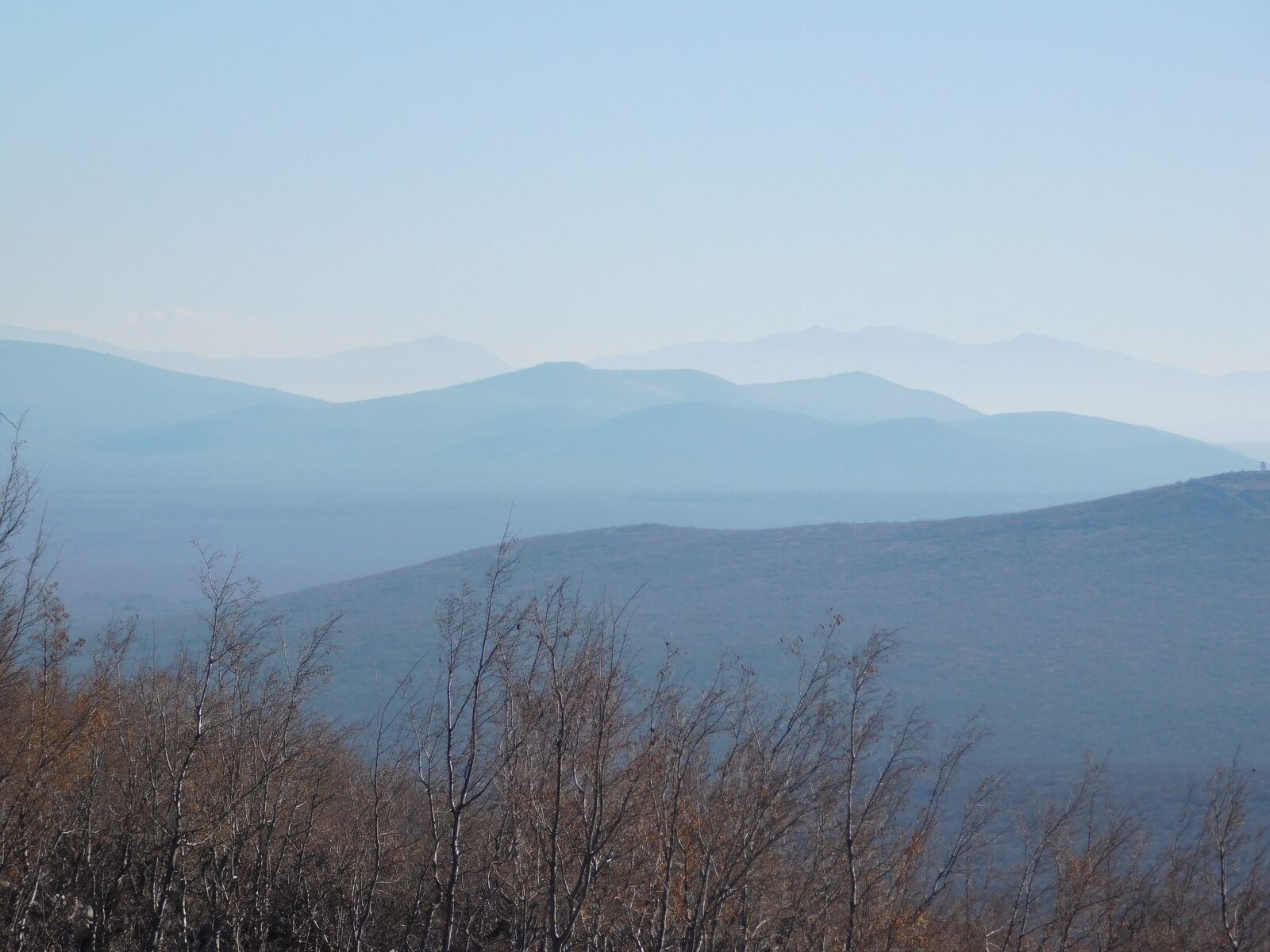 Nikon Coolpix L840 sample photo. Mountain, mist, sky photography