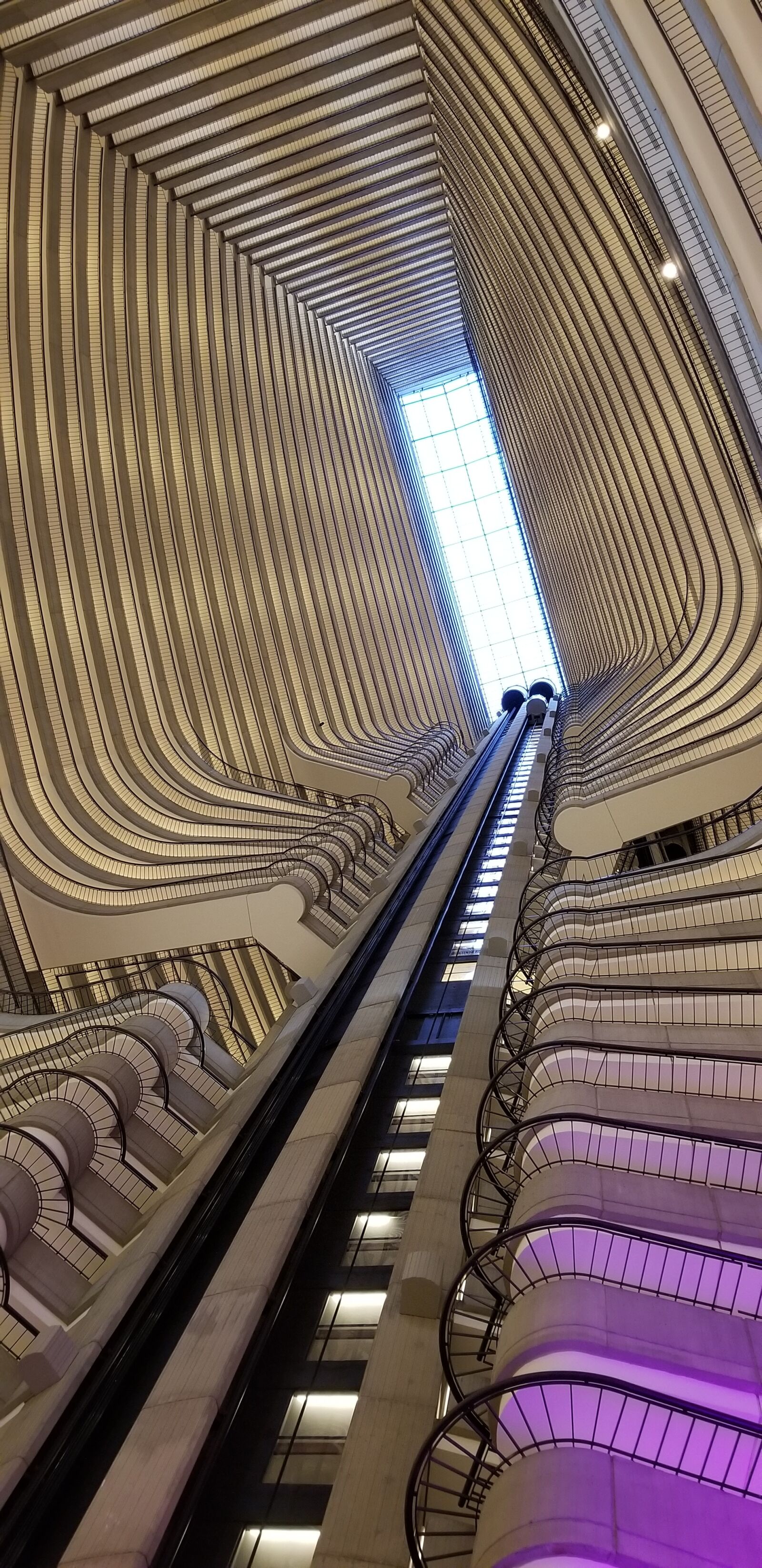 Samsung Galaxy S8 sample photo. Architecture, buildings, urban photography