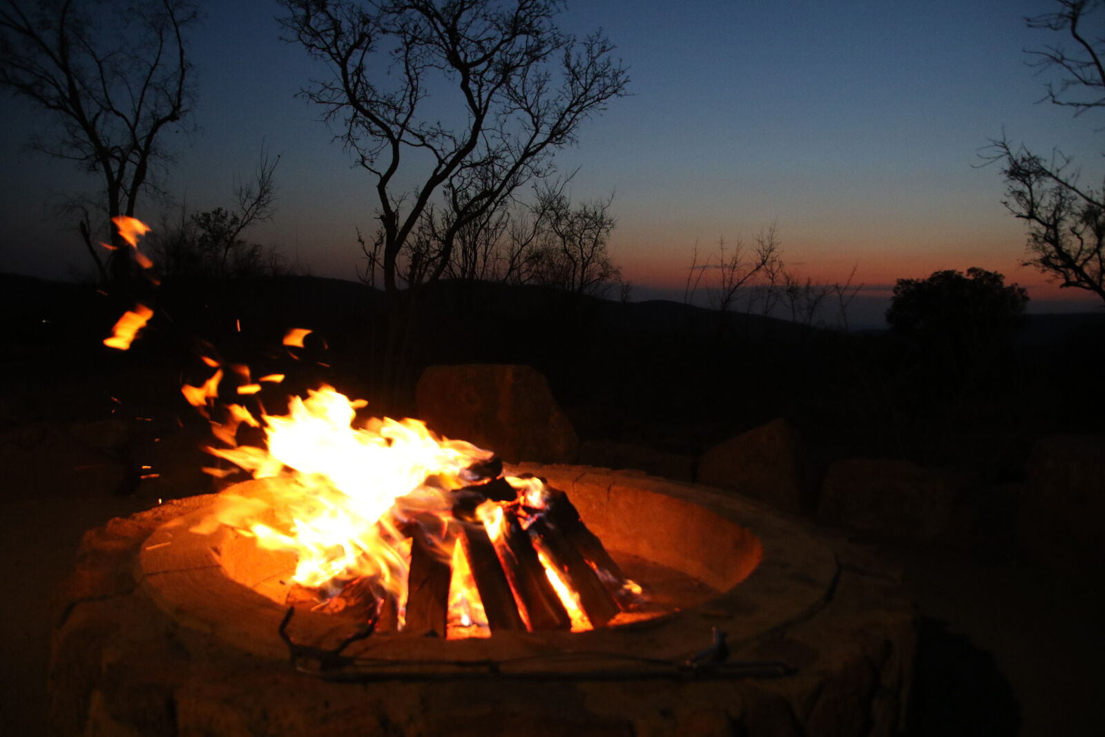Canon EOS 7D Mark II sample photo. Braai, bushveld, campfire, eat photography