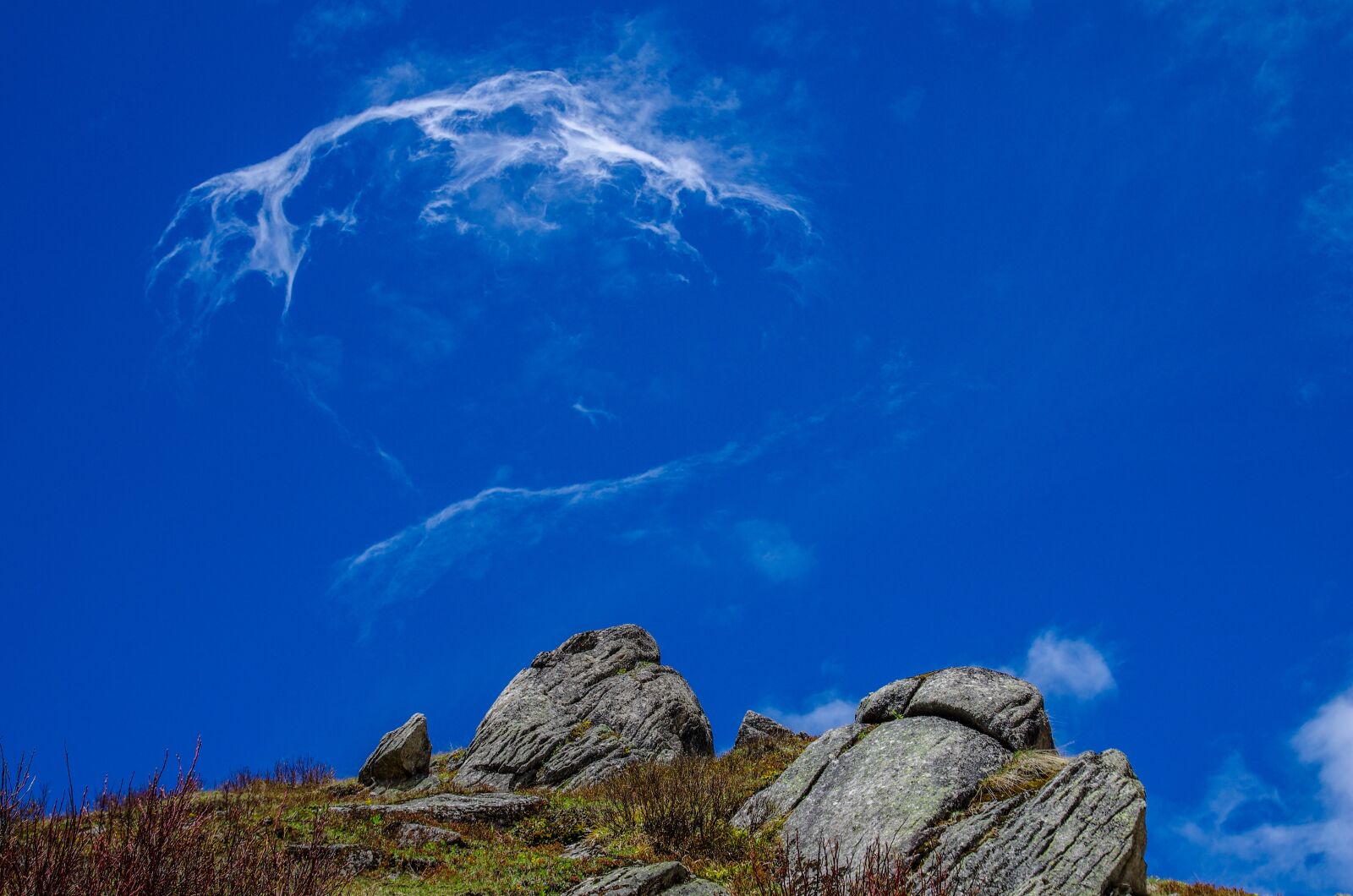 Pentax K-5 IIs sample photo. Cloud, sky, blue photography