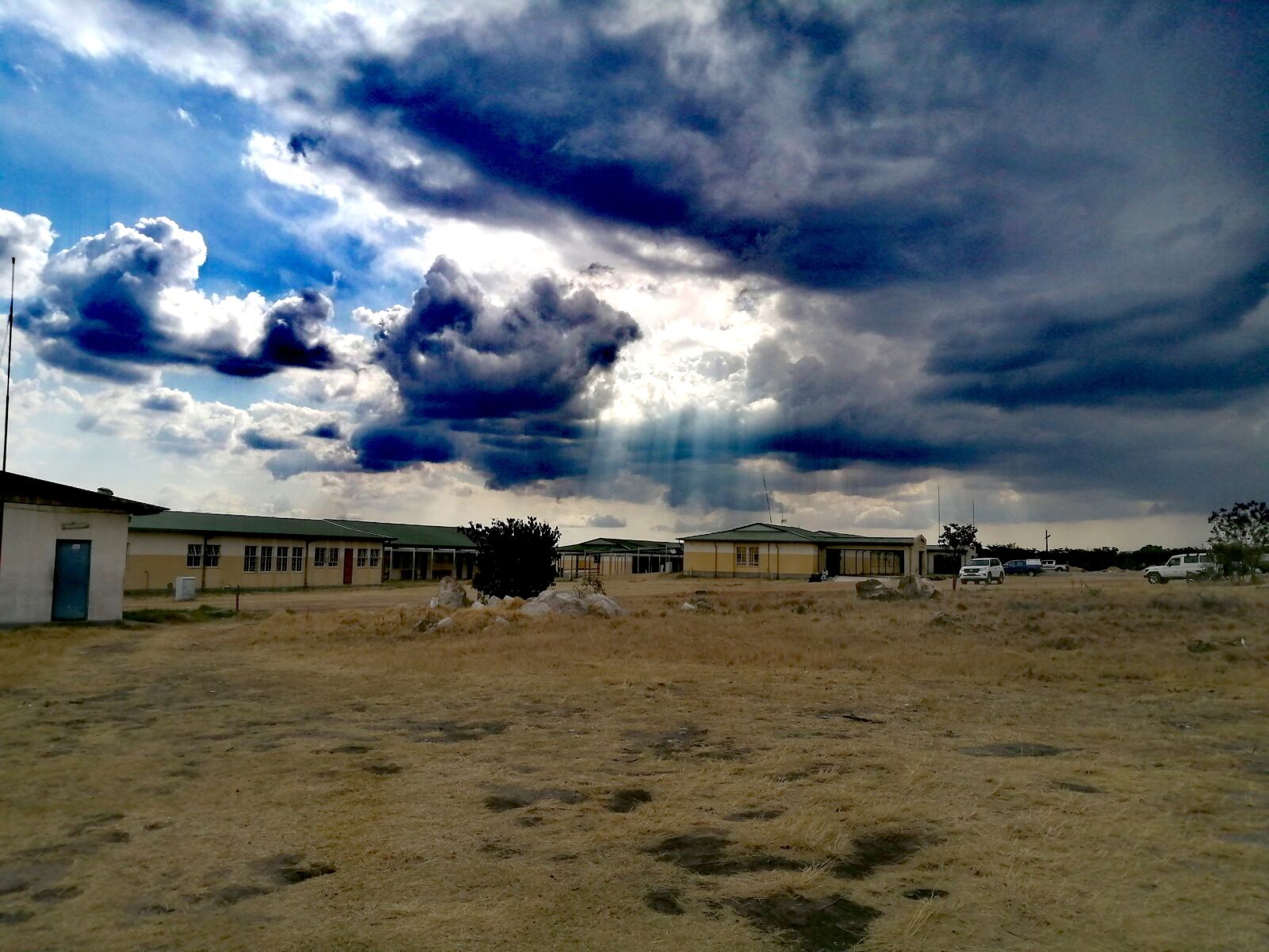 HUAWEI JKM-LX1 sample photo. Clouds, sky, rainy photography