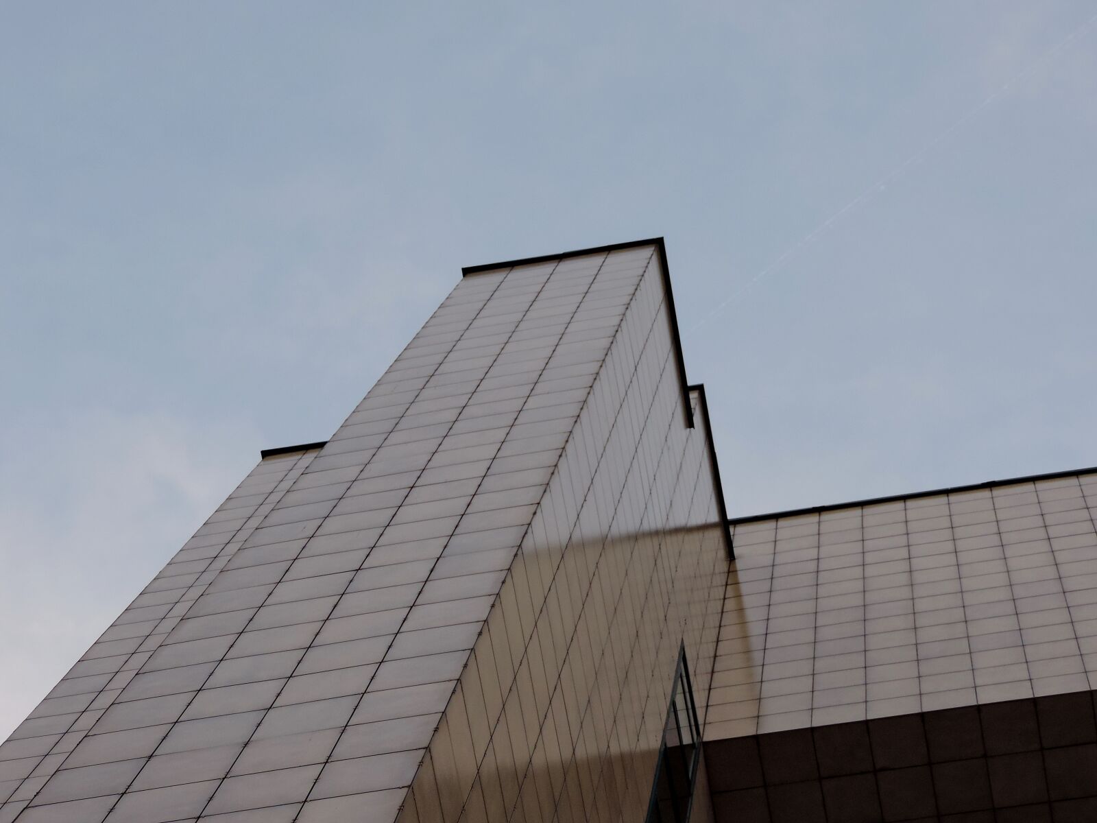 Nikon Coolpix P520 sample photo. Architecture, glass, modern, city photography