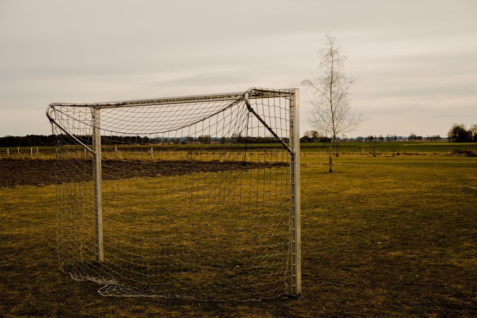 Sony a6300 + Sigma 30mm F2.8 EX DN sample photo. Football, football goal, football photography