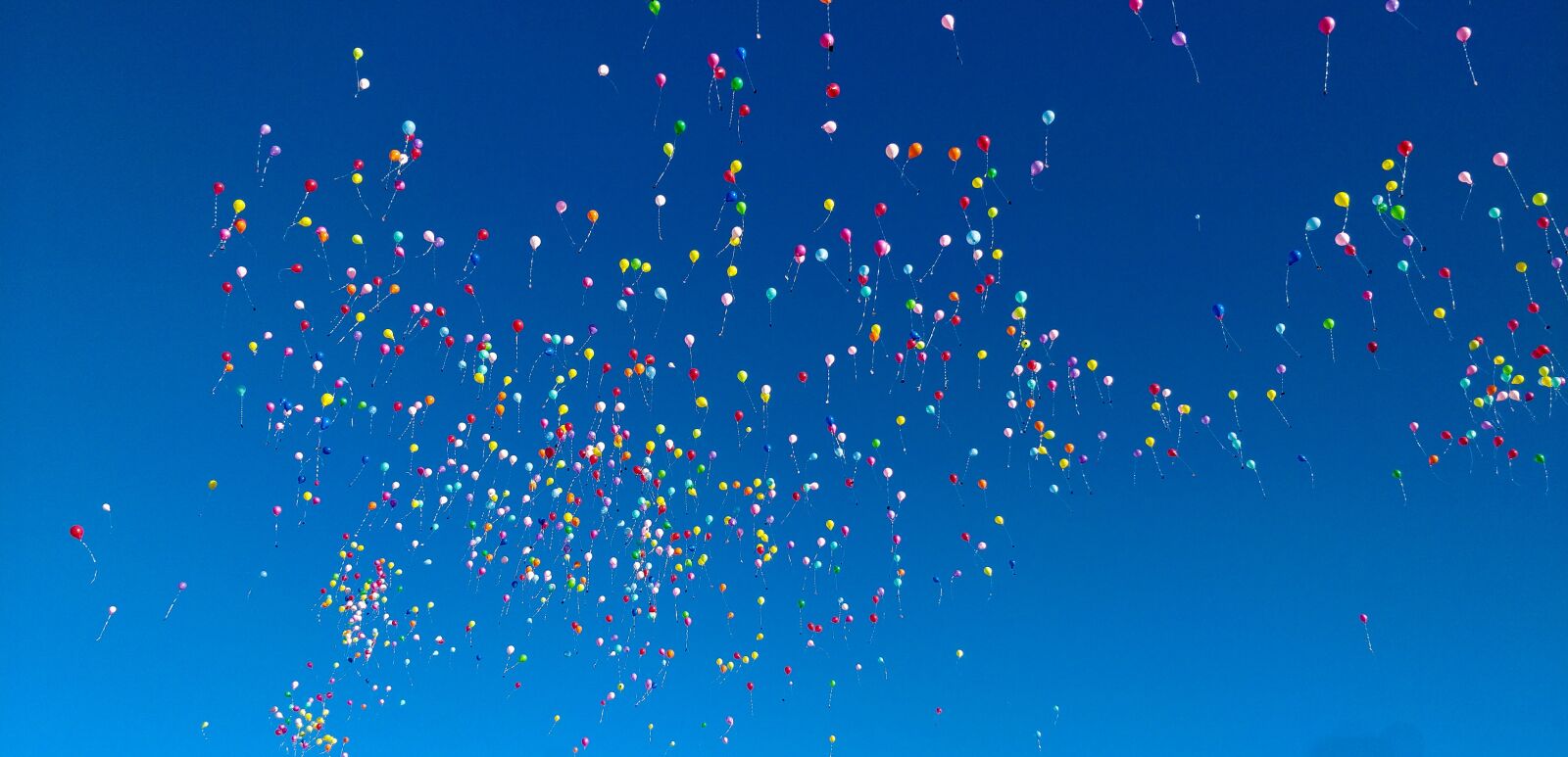 OnePlus 5 sample photo. Balloon, sky, air balloon photography