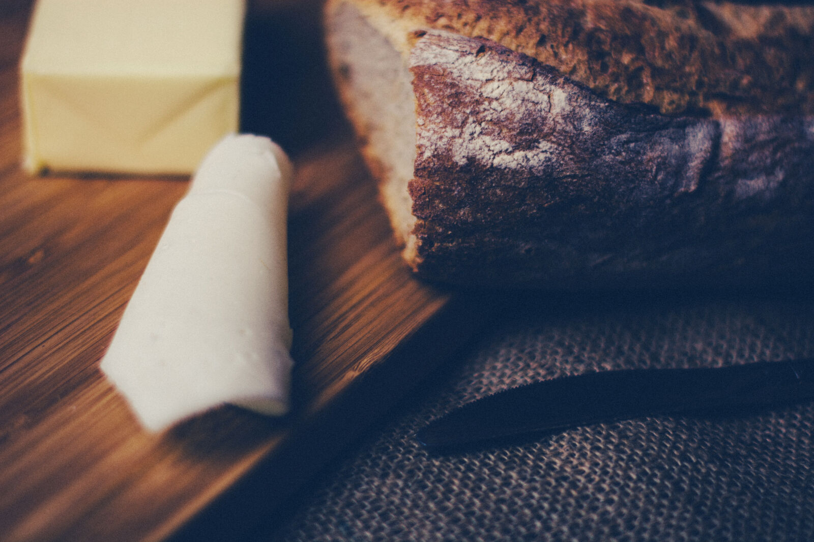Nikon D5200 + Nikon AF-S Nikkor 50mm F1.4G sample photo. Bread, breakfast, butter, cheese photography