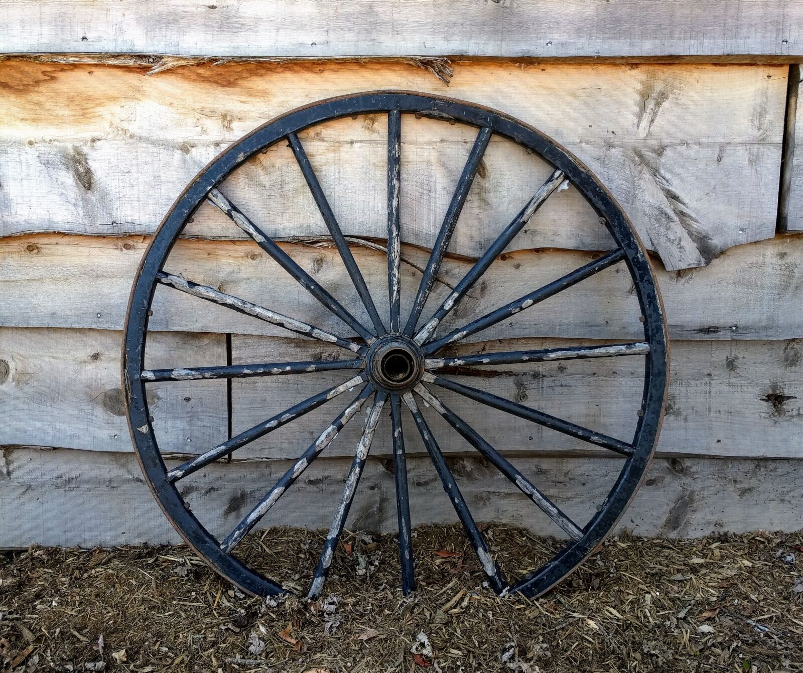 Google Nexus 6P sample photo. Wagon wheel, western, rustic photography