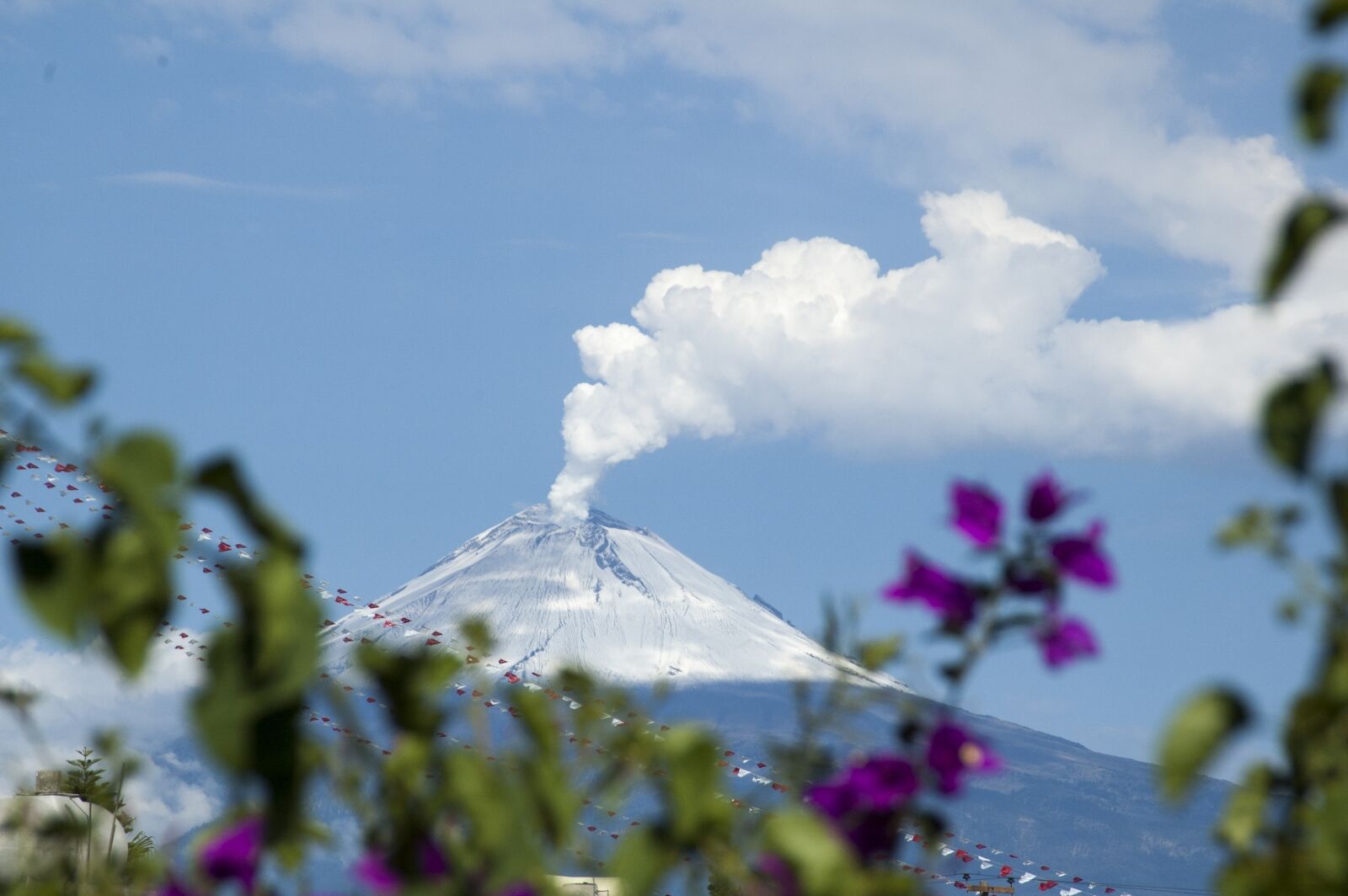 Nikon D70 sample photo. Popocatepetl, mexico, volcano photography
