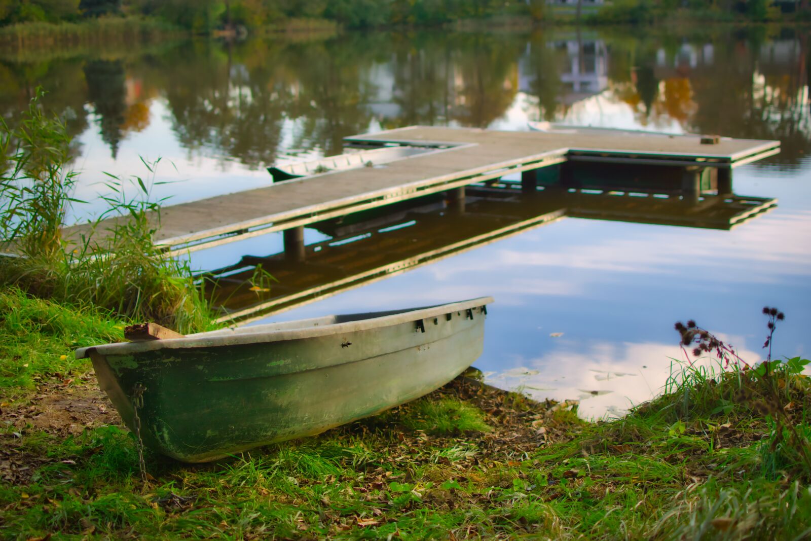Nikon D5300 sample photo. Boat, investors, bank photography