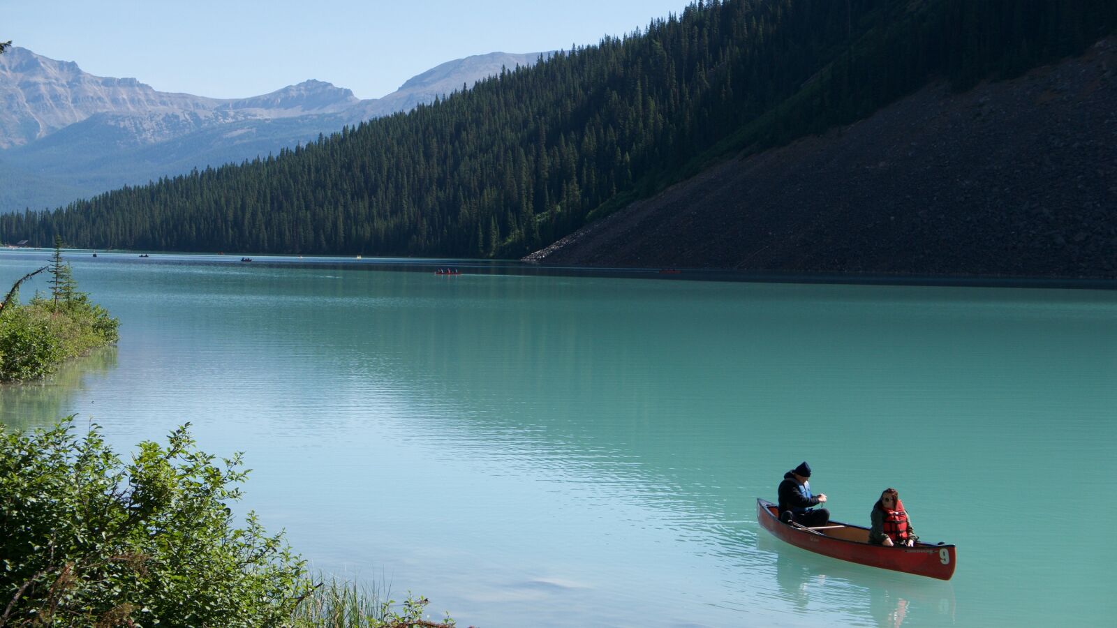 Panasonic Lumix DMC-LX100 sample photo. Landscape, scenic, canoe photography