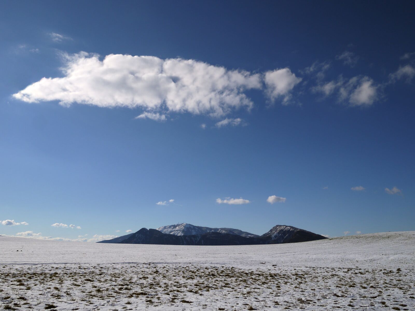 Panasonic Lumix DMC-GF3 sample photo. Mountain, sky, clouds photography
