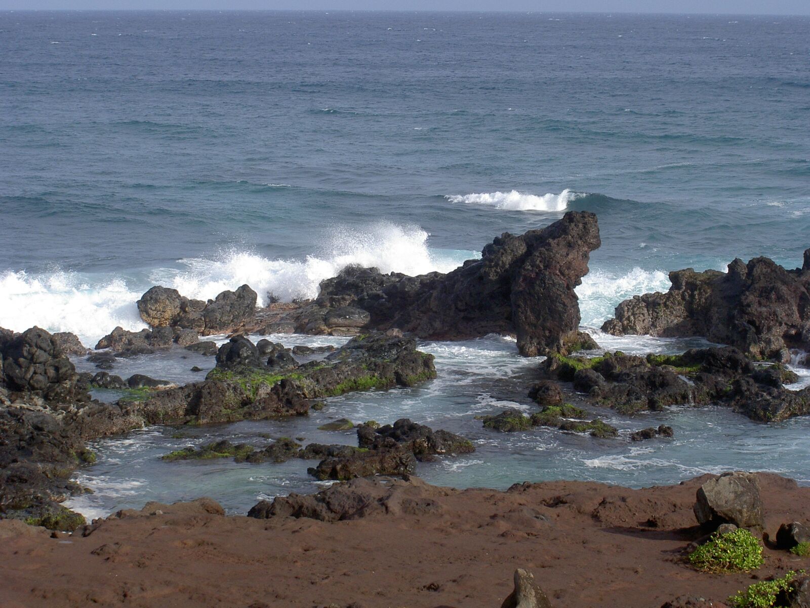 KONICA MINOLTA DiMAGE G500 sample photo. Ocean, hawaii, surf photography