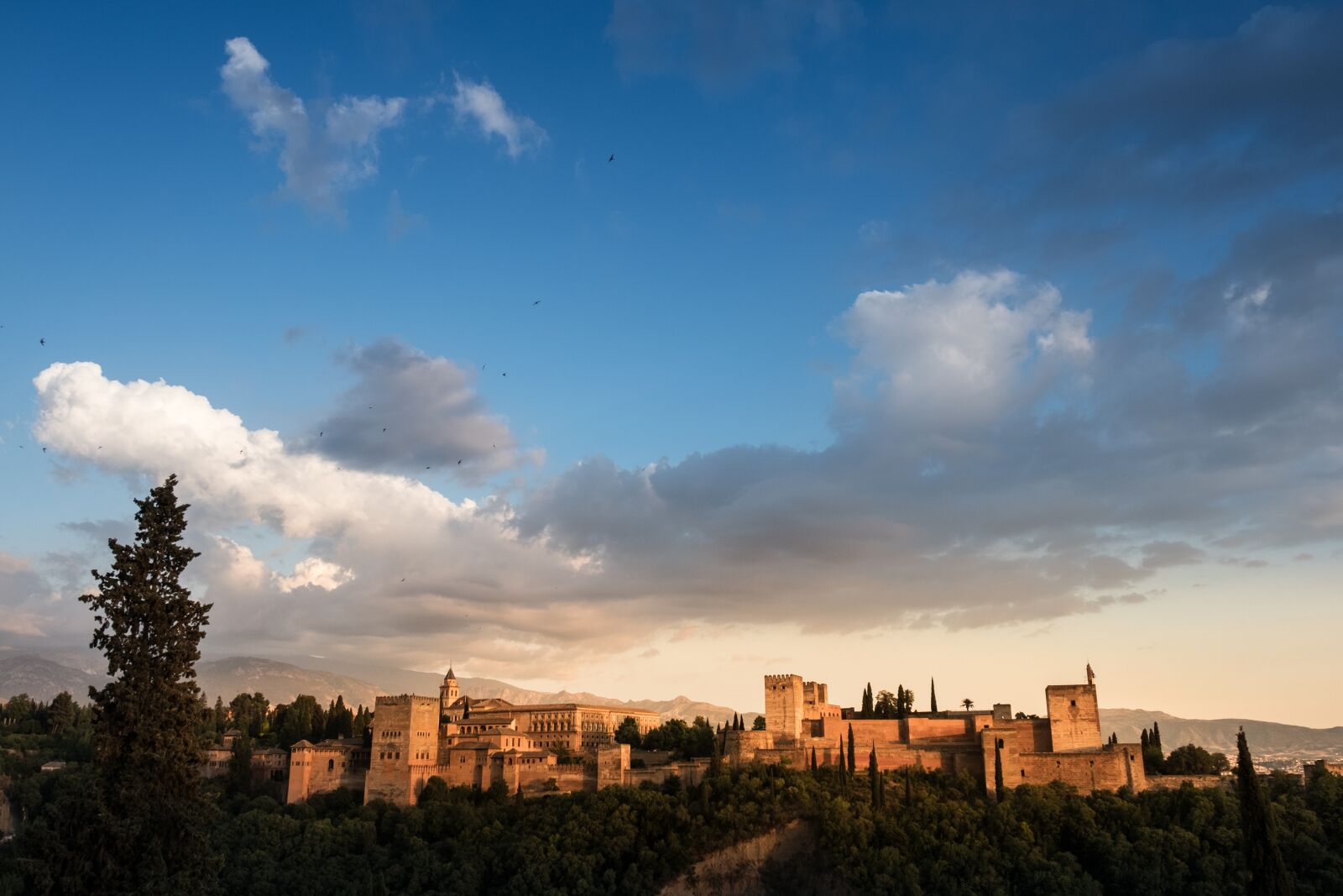 Fujifilm XF 18-55mm F2.8-4 R LM OIS sample photo. Alhambra, granada, sky photography