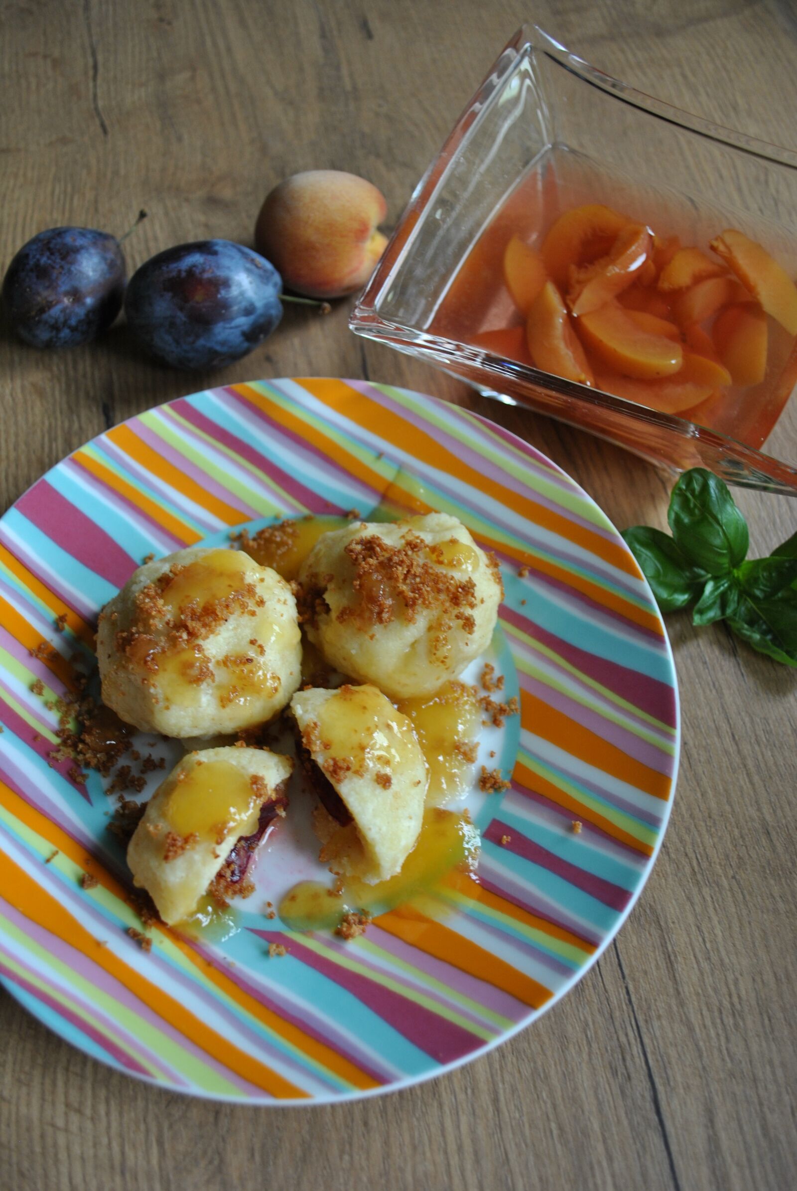 Nikon D3000 sample photo. Peach, plums, fruit photography