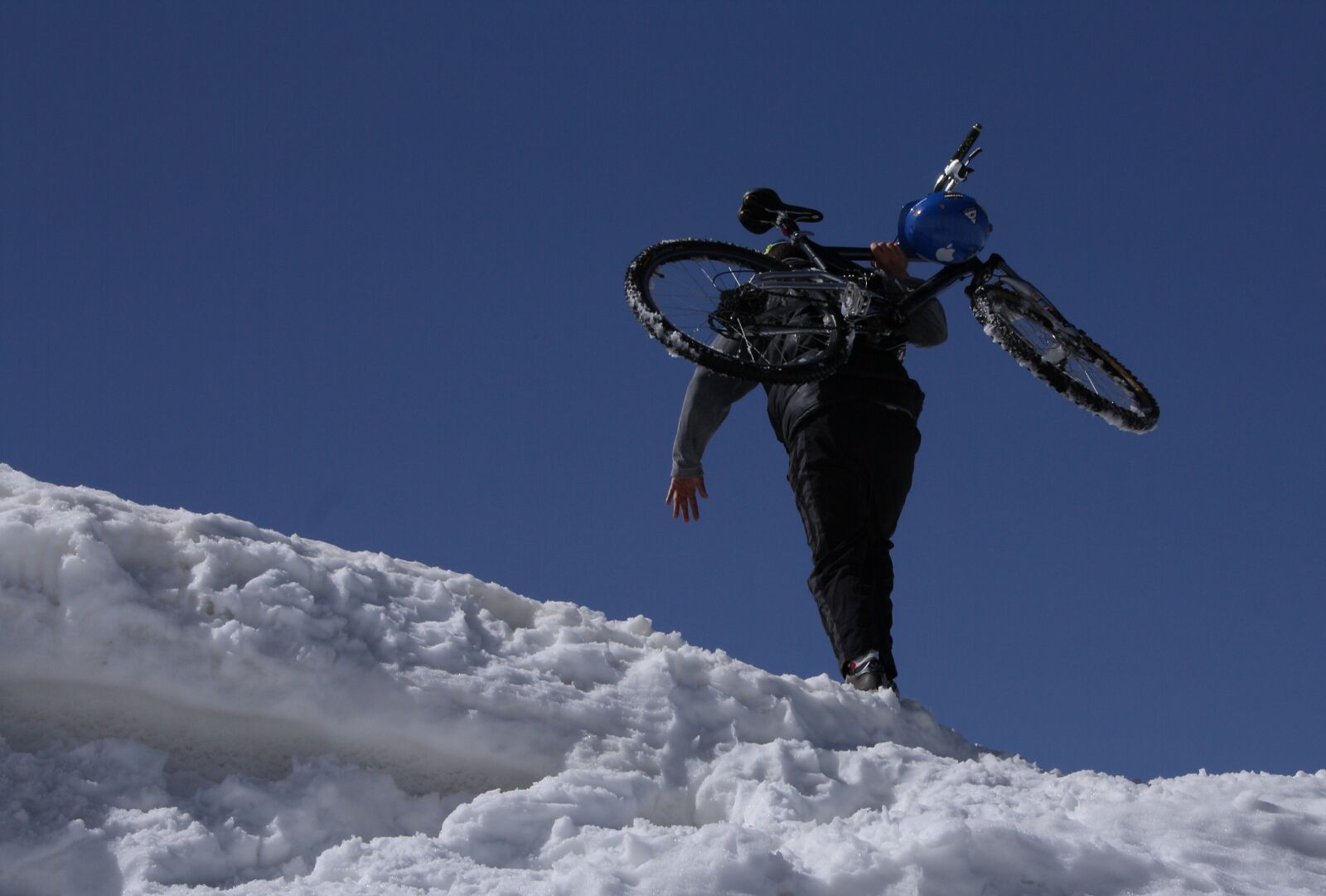 Canon EOS 1000D (EOS Digital Rebel XS / EOS Kiss F) sample photo. Snow, mountain, nature photography