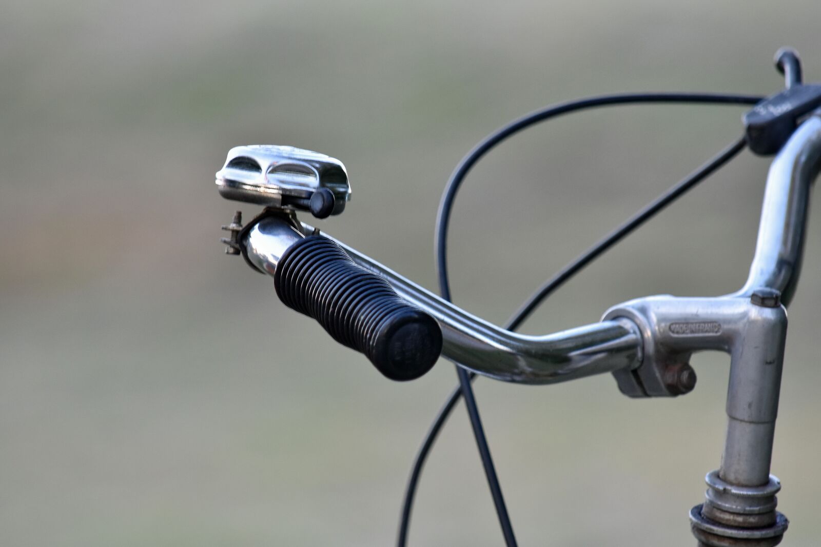 Nikon D5500 sample photo. Bell, bicycle, cast iron photography