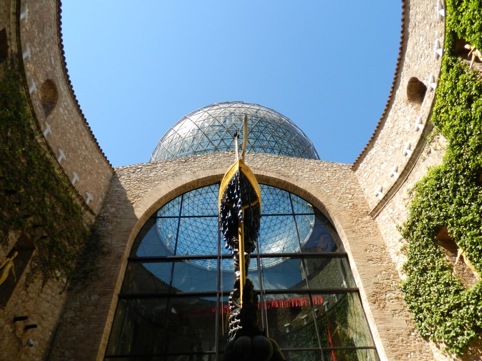Nikon Coolpix P500 sample photo. Dali, figueras, salvador photography