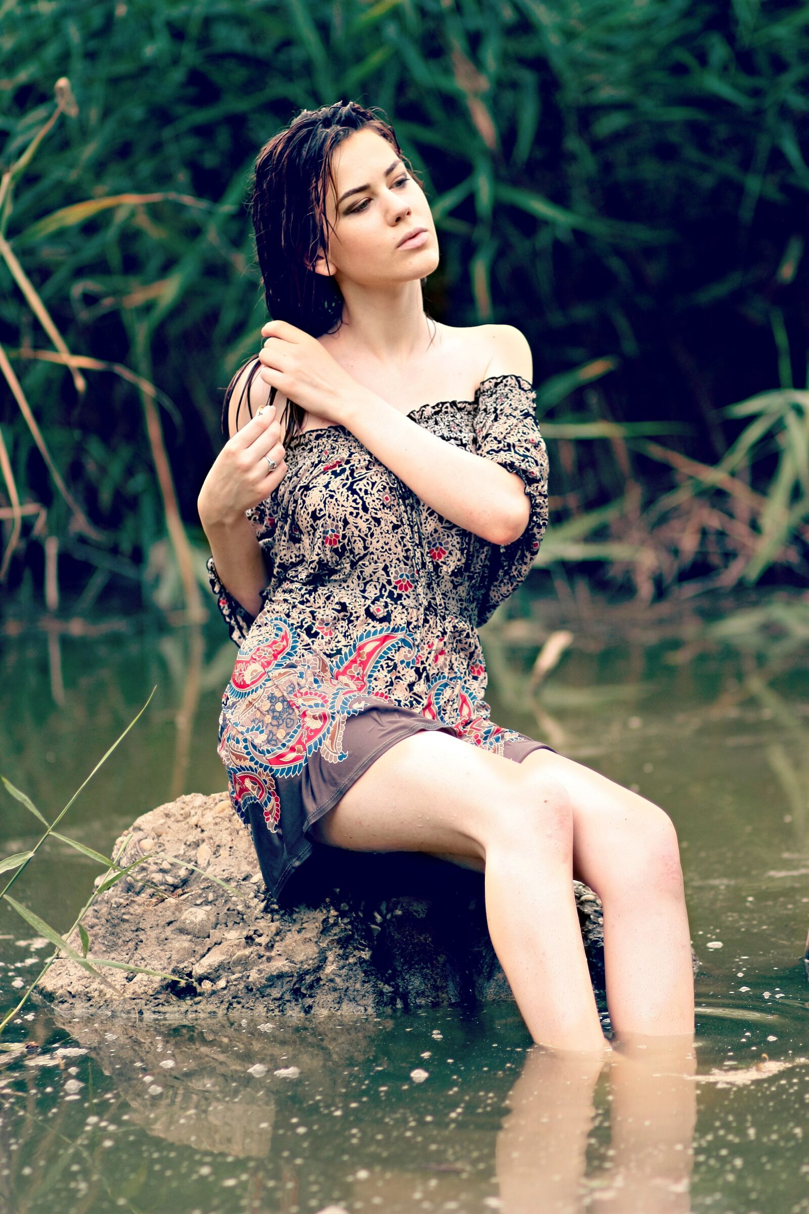 Canon EOS 450D (EOS Rebel XSi / EOS Kiss X2) sample photo. Girl, water, wild photography