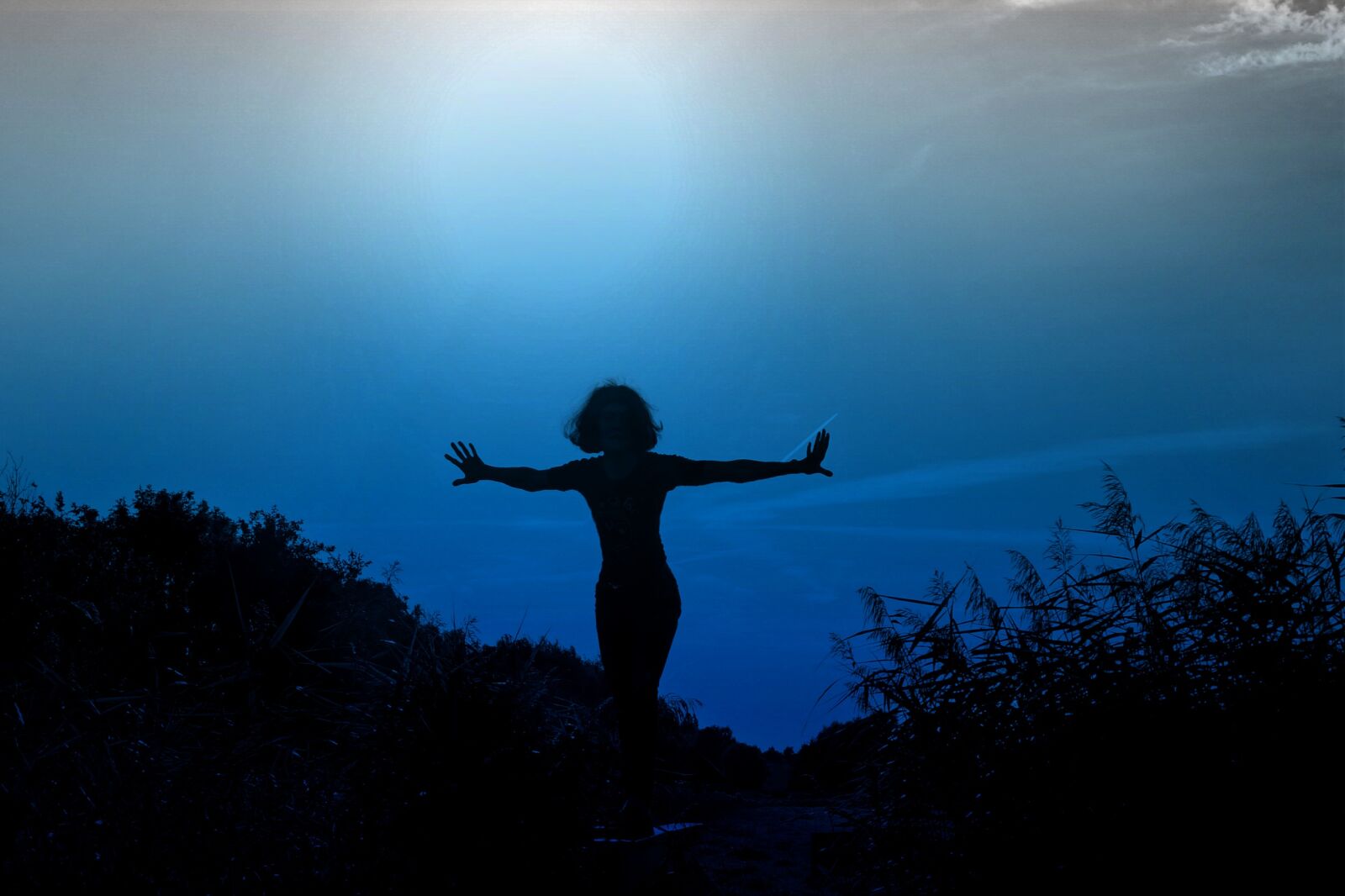 Sony Cyber-shot DSC-RX100 sample photo. Woman, silhouette, female silhouette photography