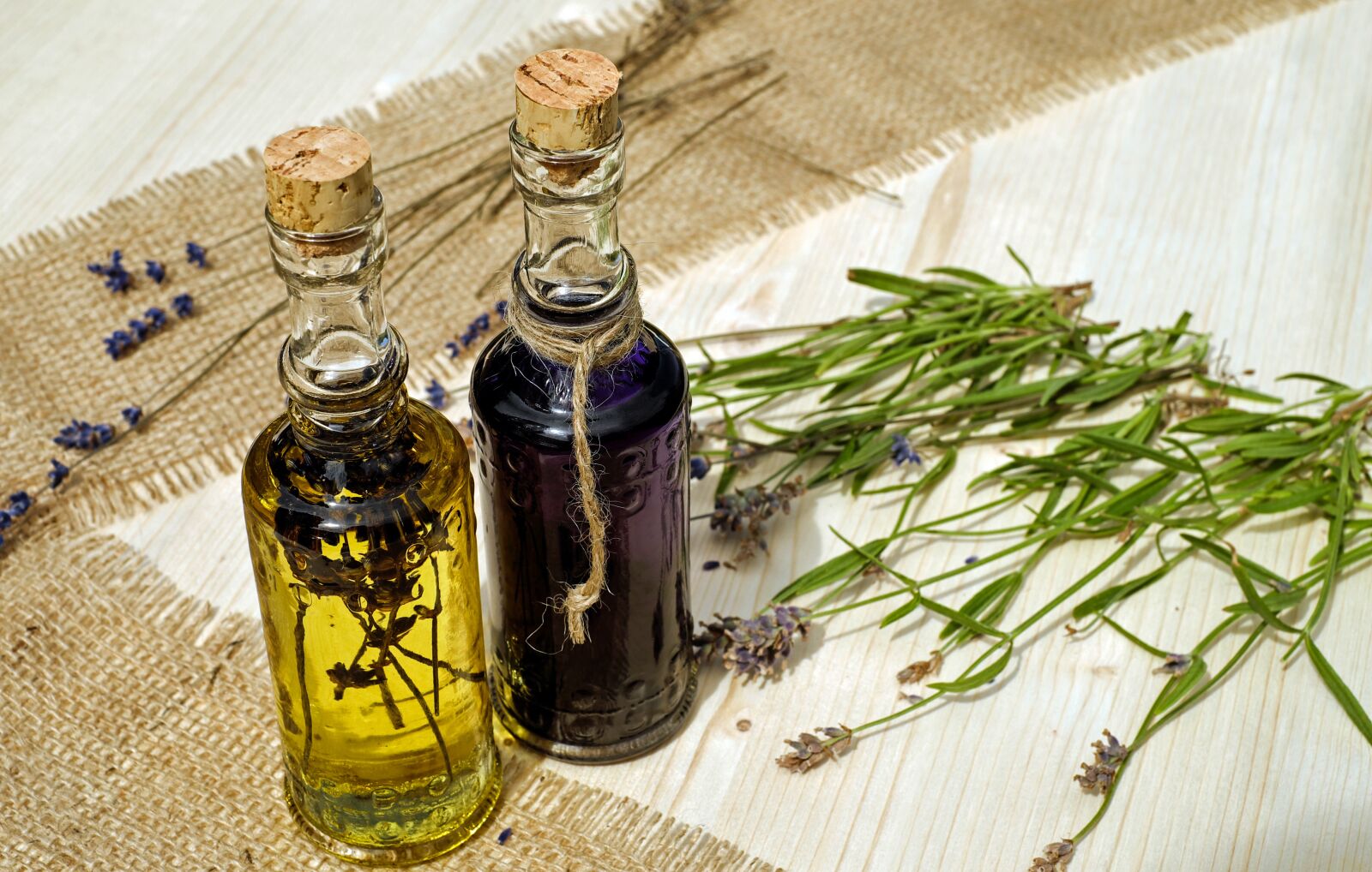 Fujifilm X-T10 + Fujifilm XF 35mm F1.4 R sample photo. Bath oil, oil, lavender photography