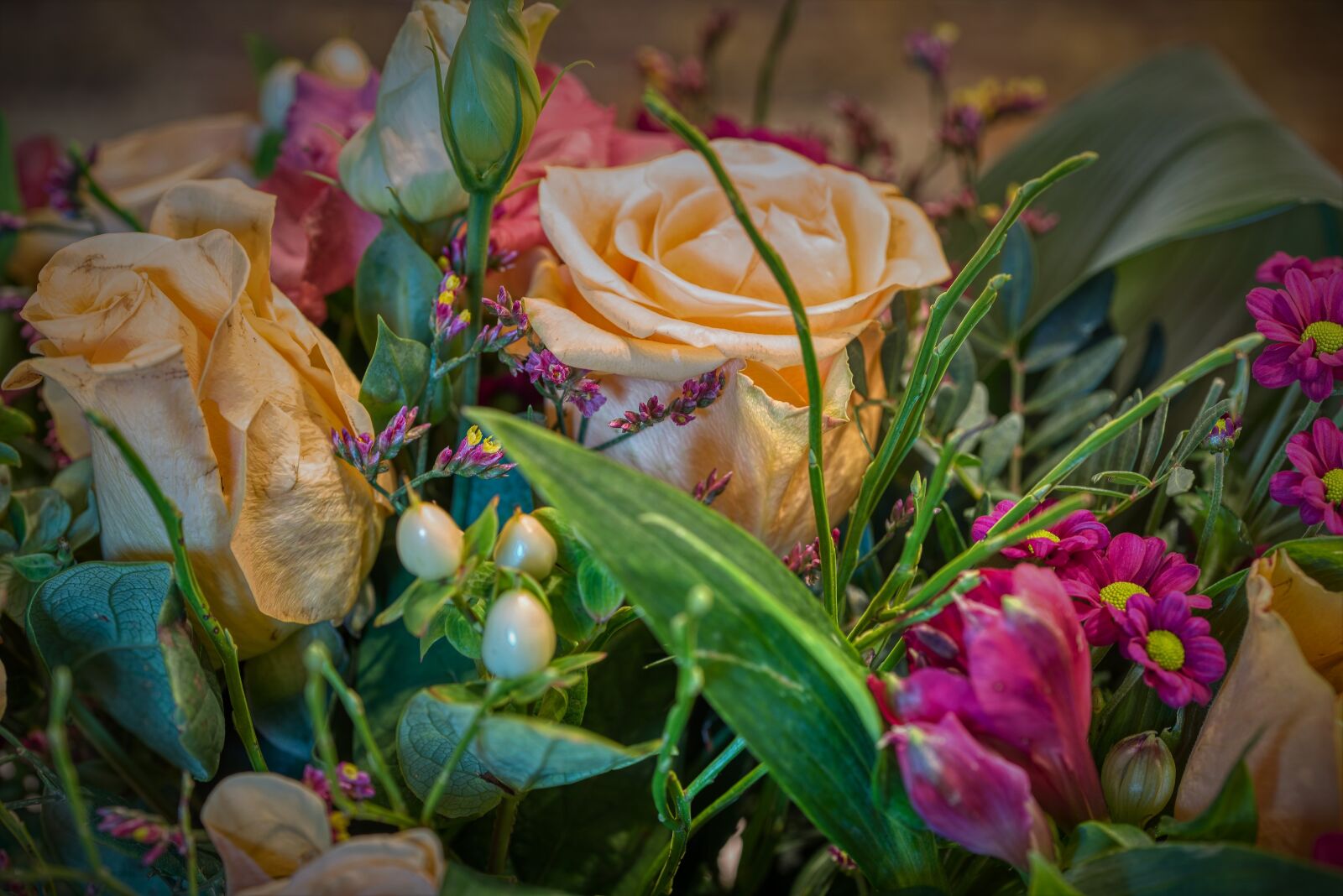 Nikon D750 sample photo. Bouquet, gift, birthday photography