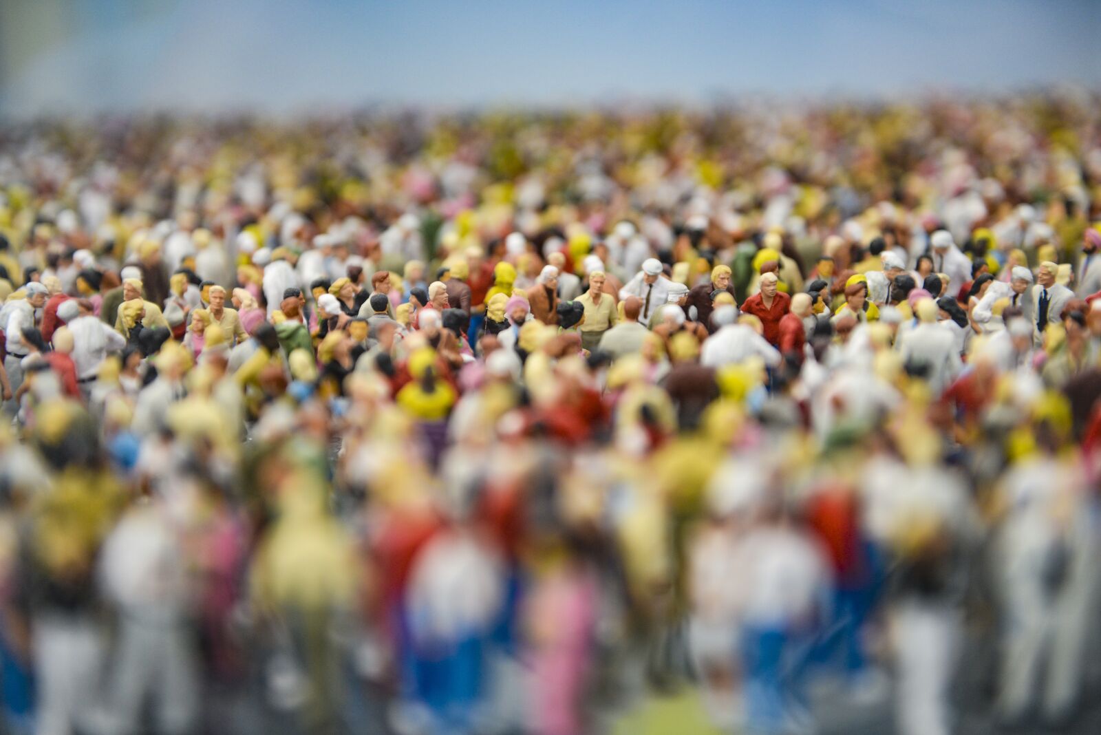 Nikon D800 sample photo. Figures, crowd, model train photography