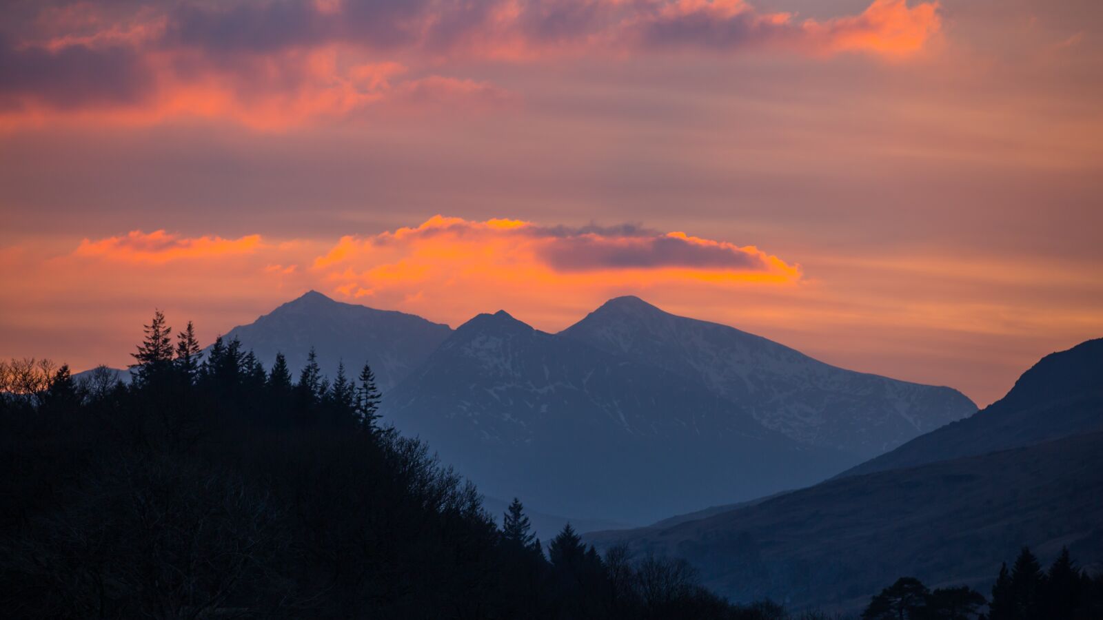 Canon EOS 5D Mark III sample photo. Hills, mountains, sun photography
