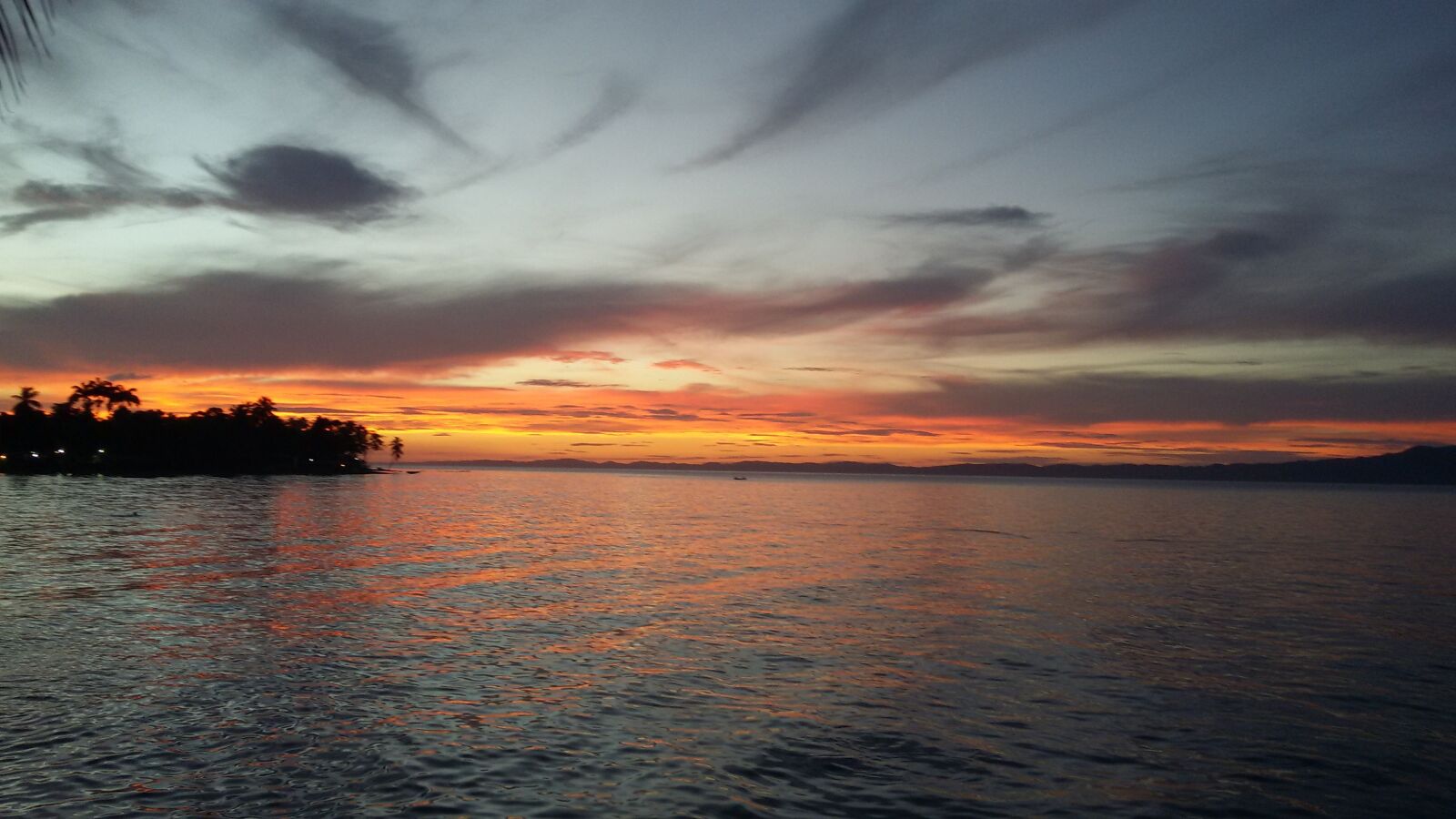 Samsung Galaxy S5 Mini sample photo. Sunset, caribbean, beach photography