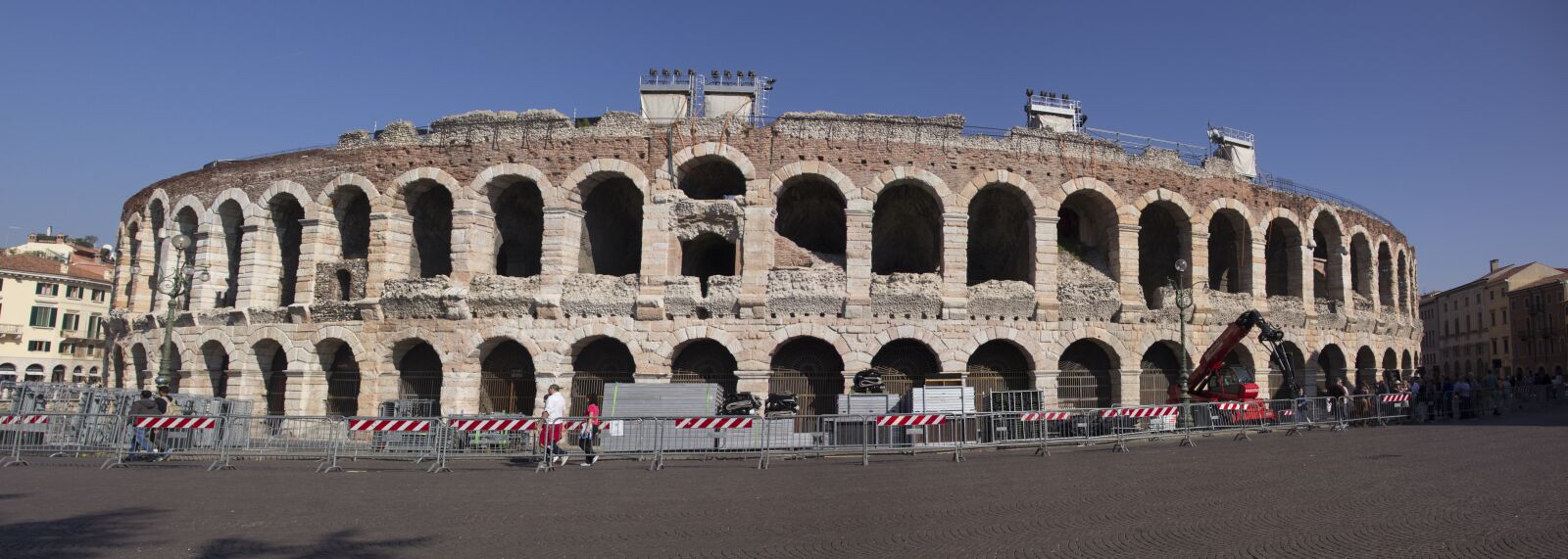 Canon EOS 60D sample photo. Italy, verona, historically photography