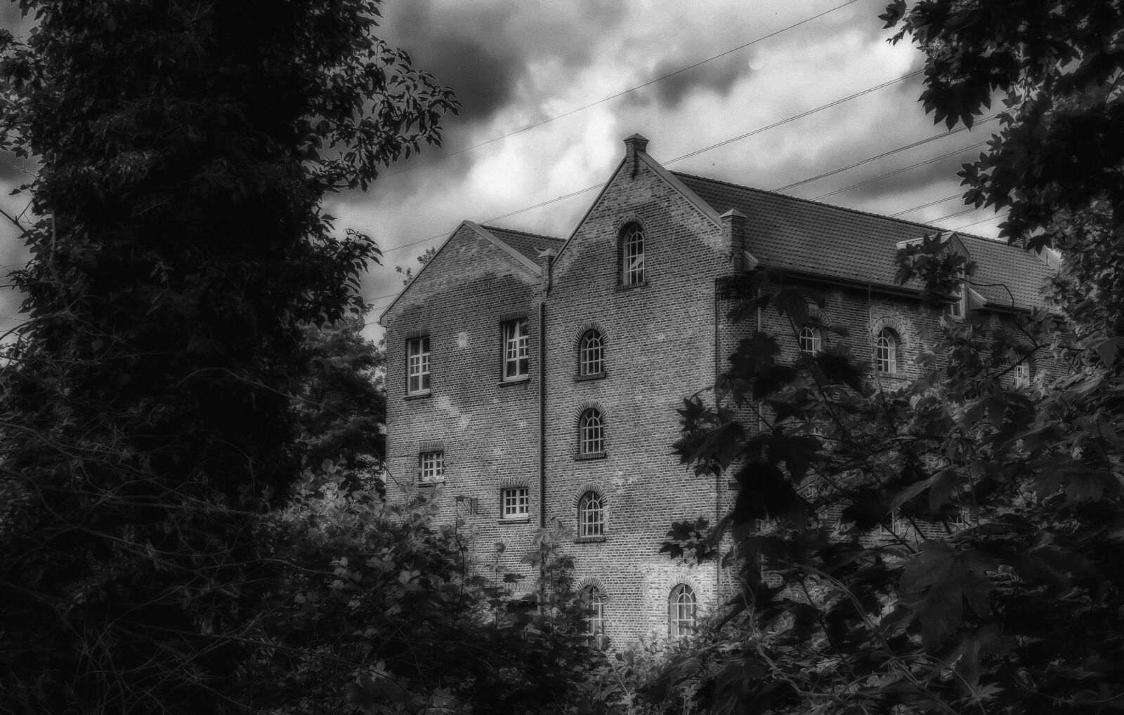 Nikon D3300 sample photo. House, old, mystical photography