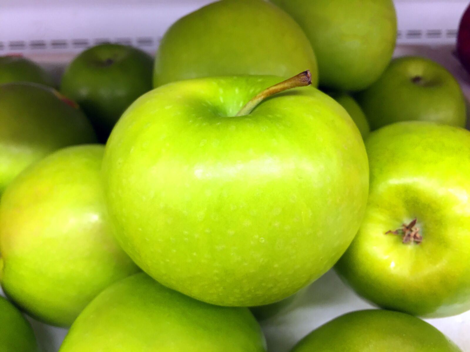 Apple iPhone 6 sample photo. Apple, green, fruit photography