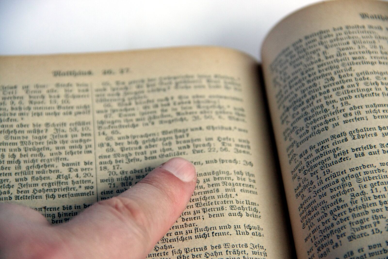 Canon EOS 40D sample photo. Book, holy, scripture photography