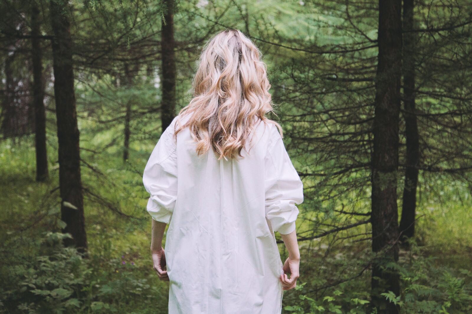 Canon EOS 6D + Canon EF 24-105mm F4L IS USM sample photo. Blond, blonde, forest photography