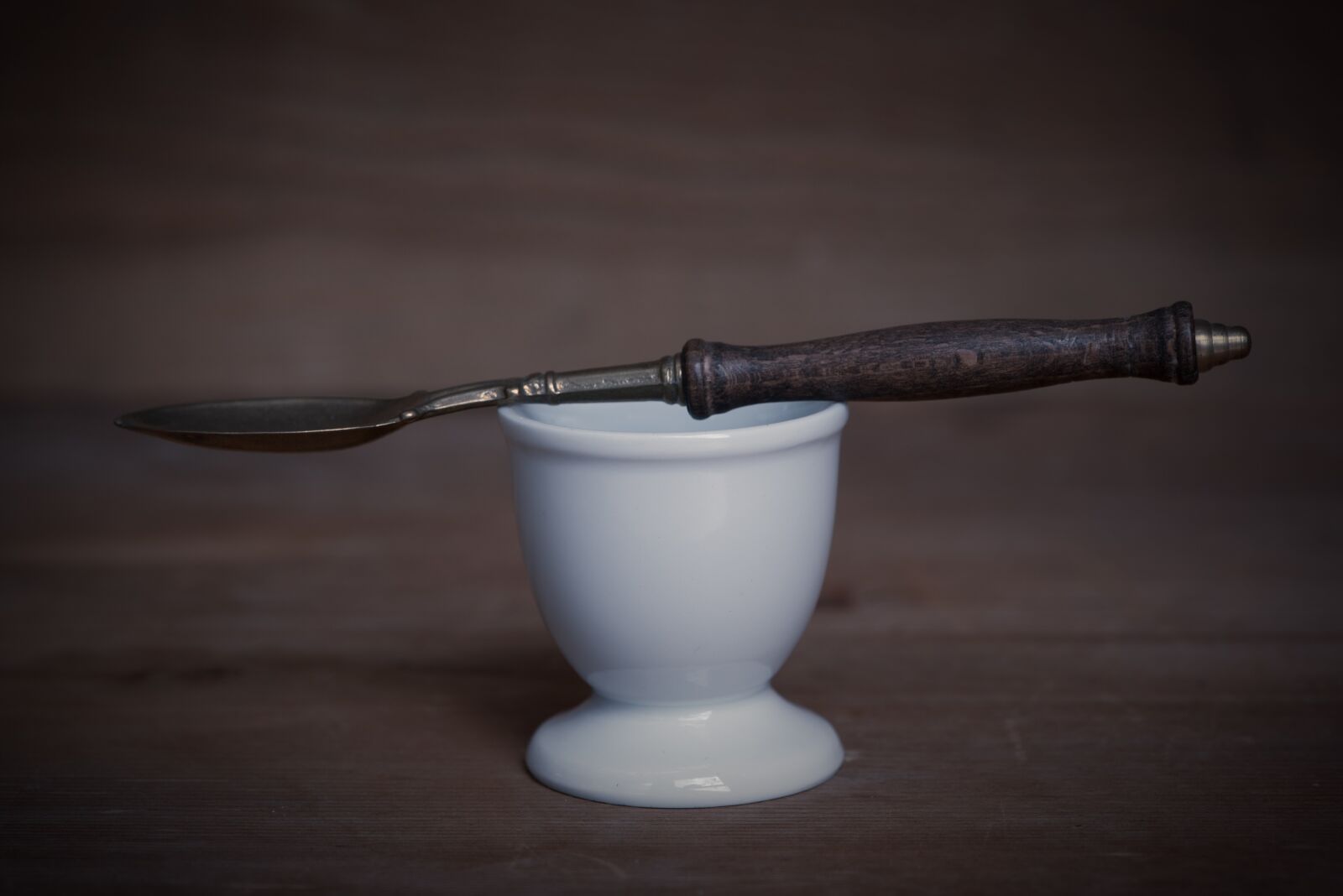 Nikon D750 sample photo. Egg cups, white, spoon photography