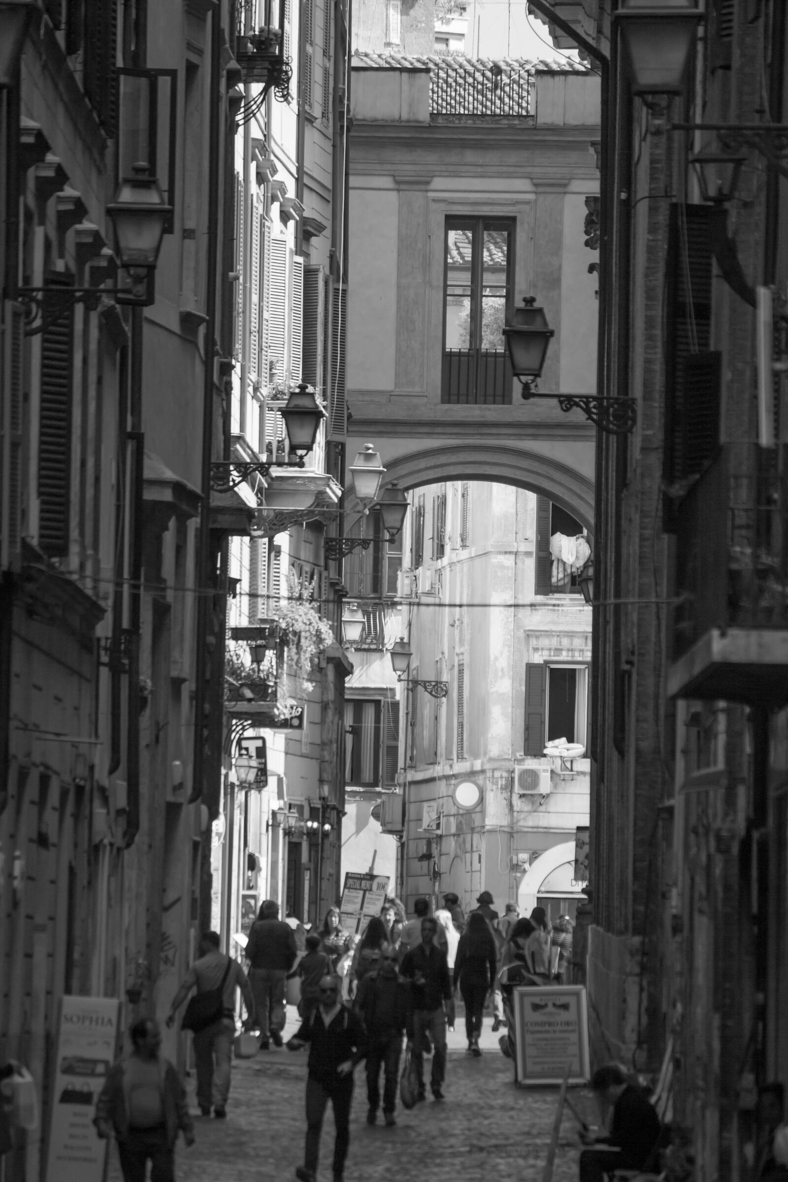 Canon EF-S 55-250mm F4-5.6 IS II sample photo. Rome, italy, architecture photography
