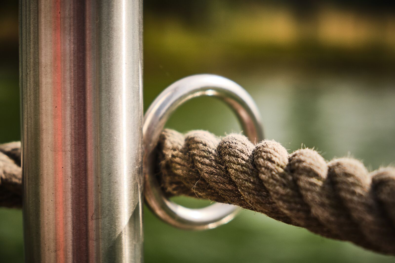 Fujifilm XF 18-55mm F2.8-4 R LM OIS sample photo. Rope, ring, fix photography