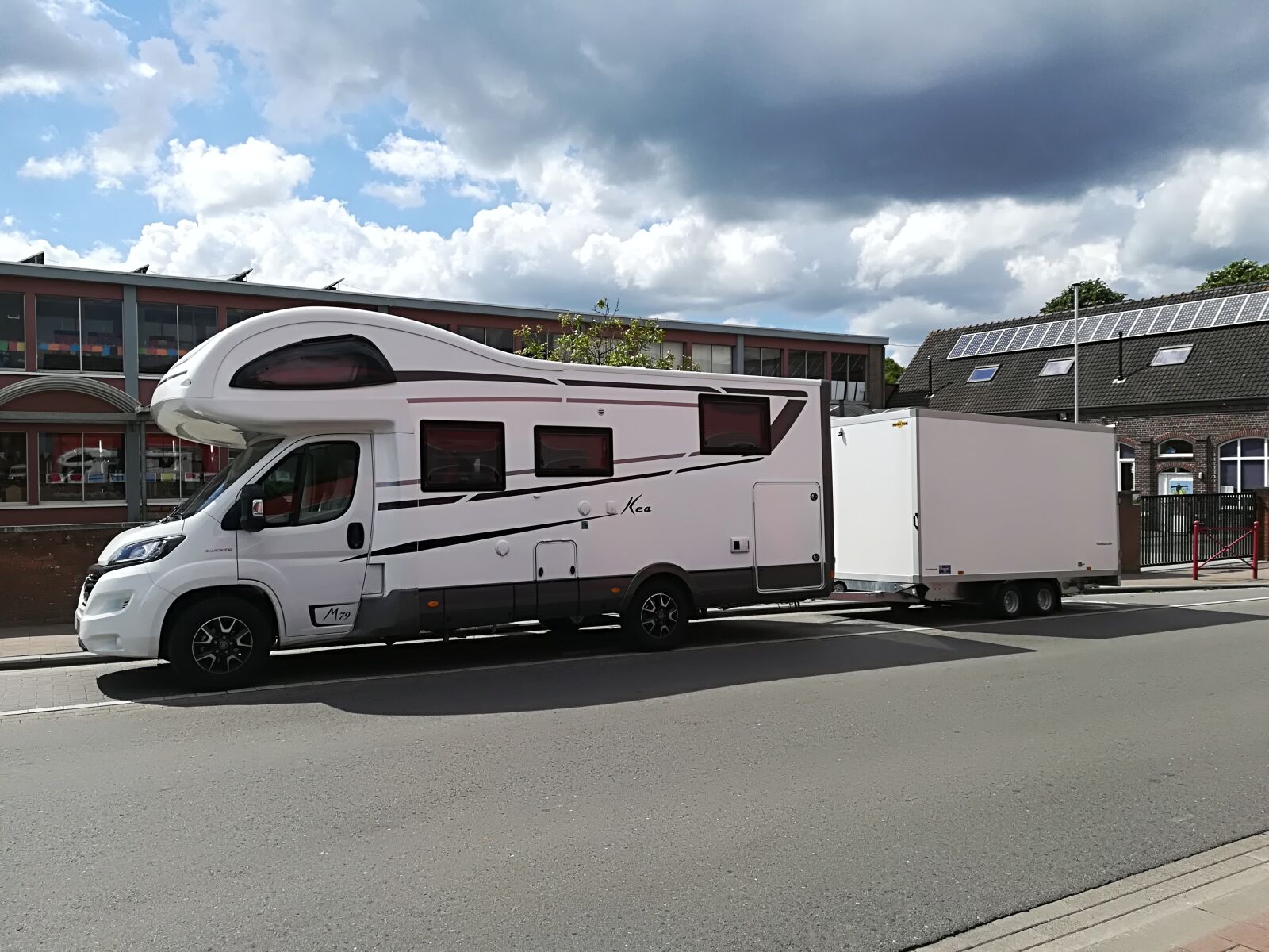 HUAWEI P10 lite sample photo. Holiday, motorhome, circuit photography