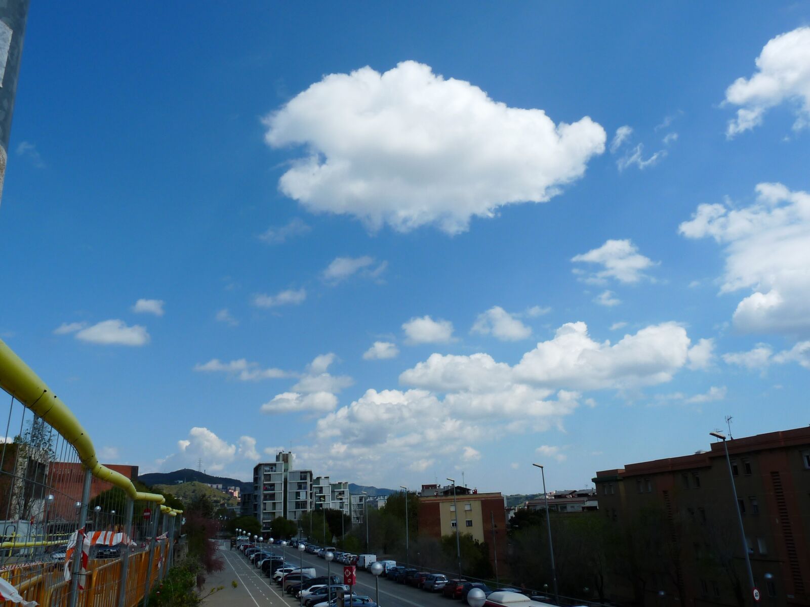 Panasonic Lumix DMC-FZ28 sample photo. Clouds, sky, blue photography