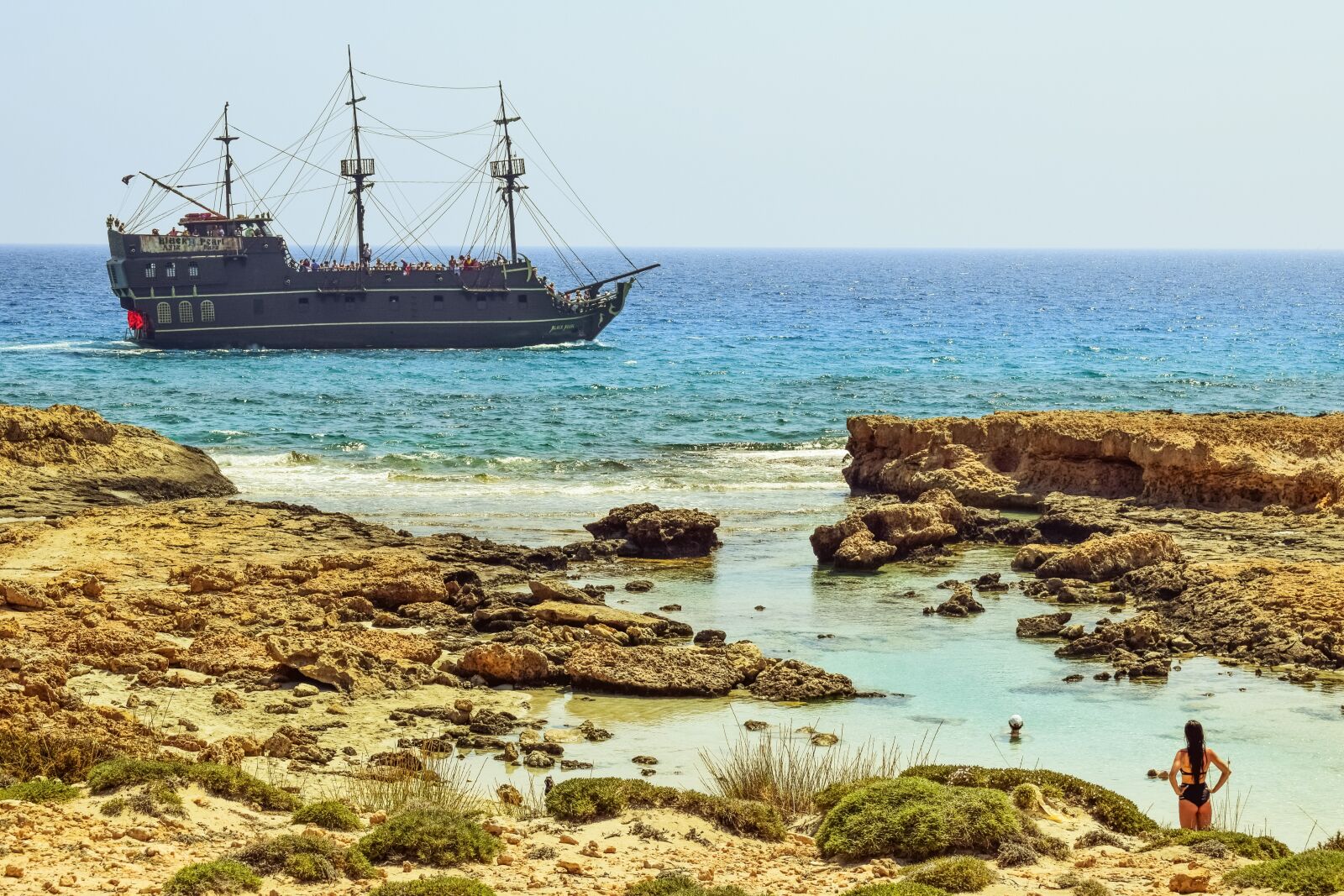 Nikon D3300 sample photo. Cove, beach, ship photography
