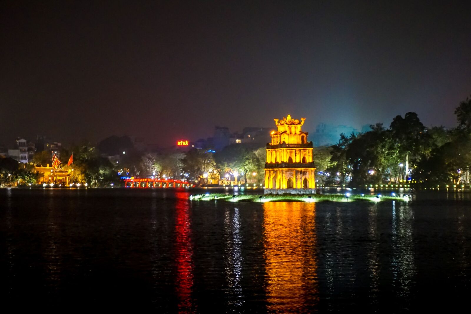 Sony a6000 sample photo. Hanoi, new year, vietnamese photography