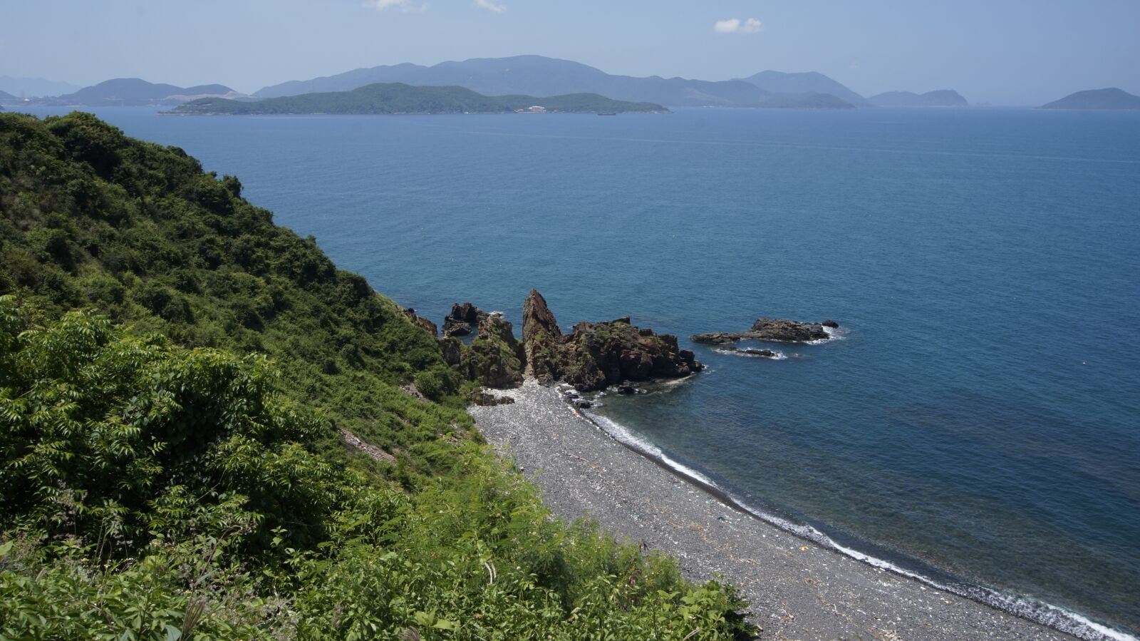 Sony Alpha a5000 (ILCE 5000) sample photo. Binhba, island, sea photography
